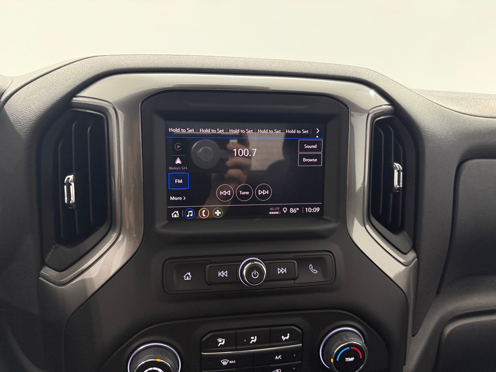 Thumbnail: 2026 Chevrolet Silverado 1500 - 4