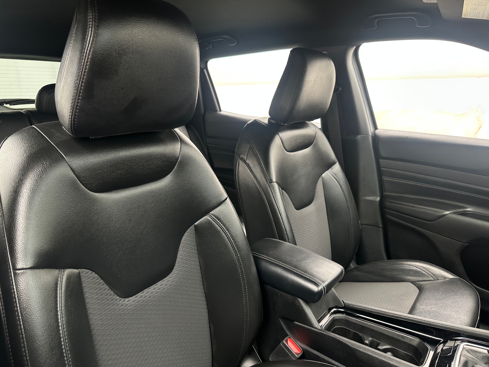 Thumbnail: 2022 Jeep Compass - 2