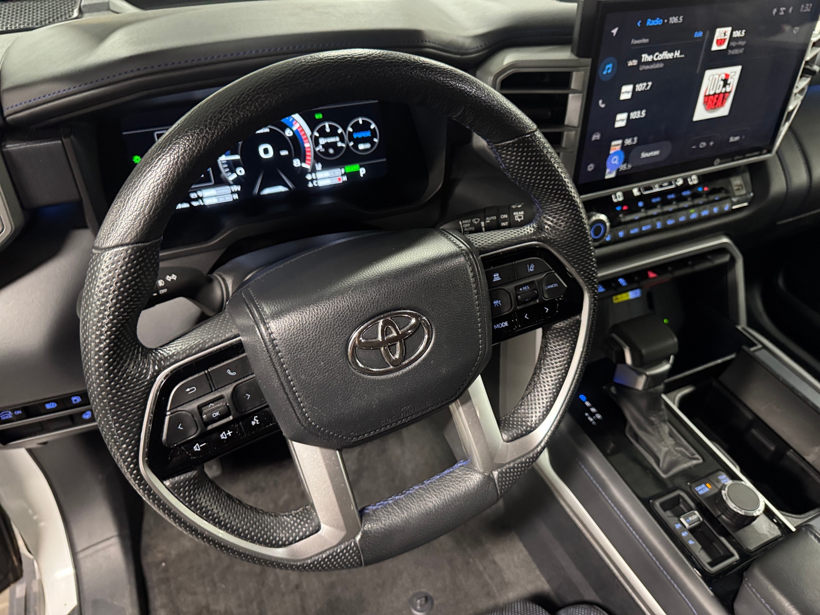 Thumbnail: 2024 Toyota Sequoia - 4