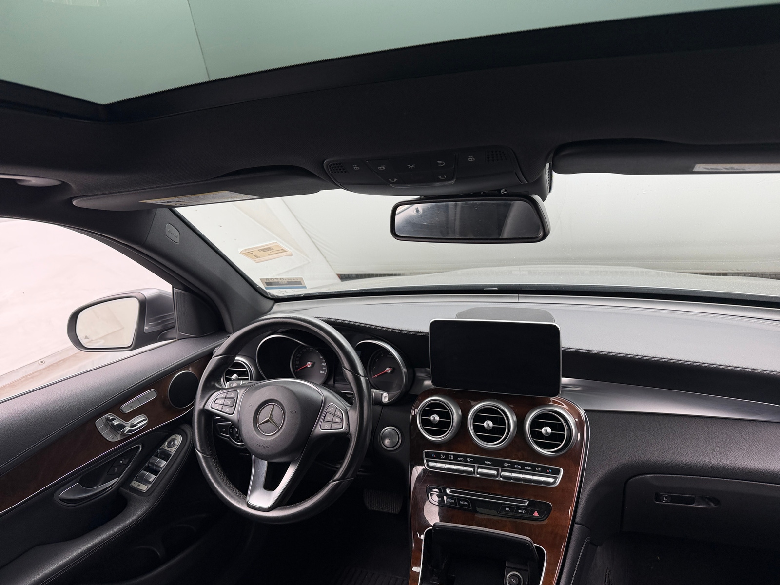 Thumbnail: 2016 Mercedes-Benz GLC - 2