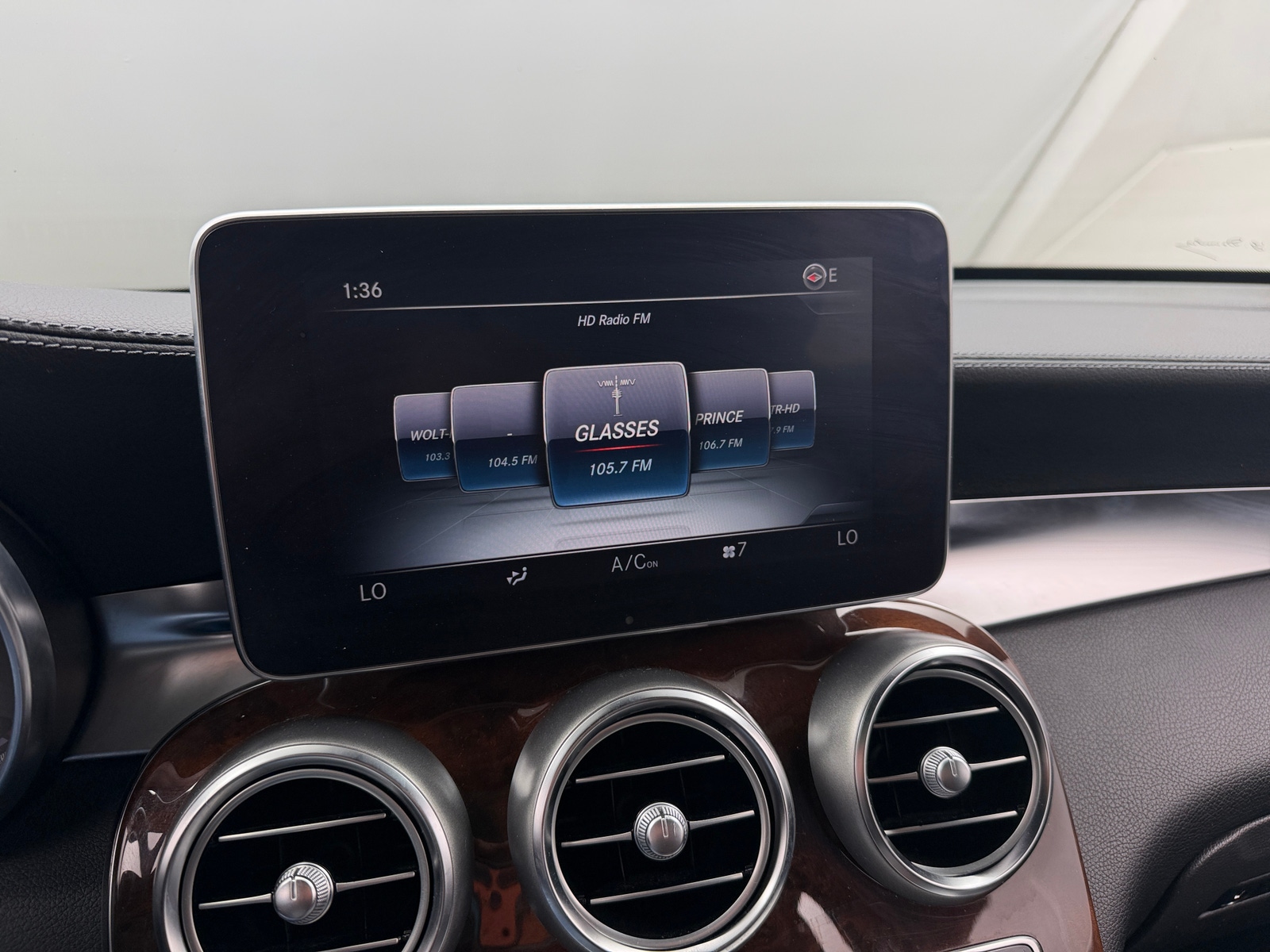 Thumbnail: 2016 Mercedes-Benz GLC - 3
