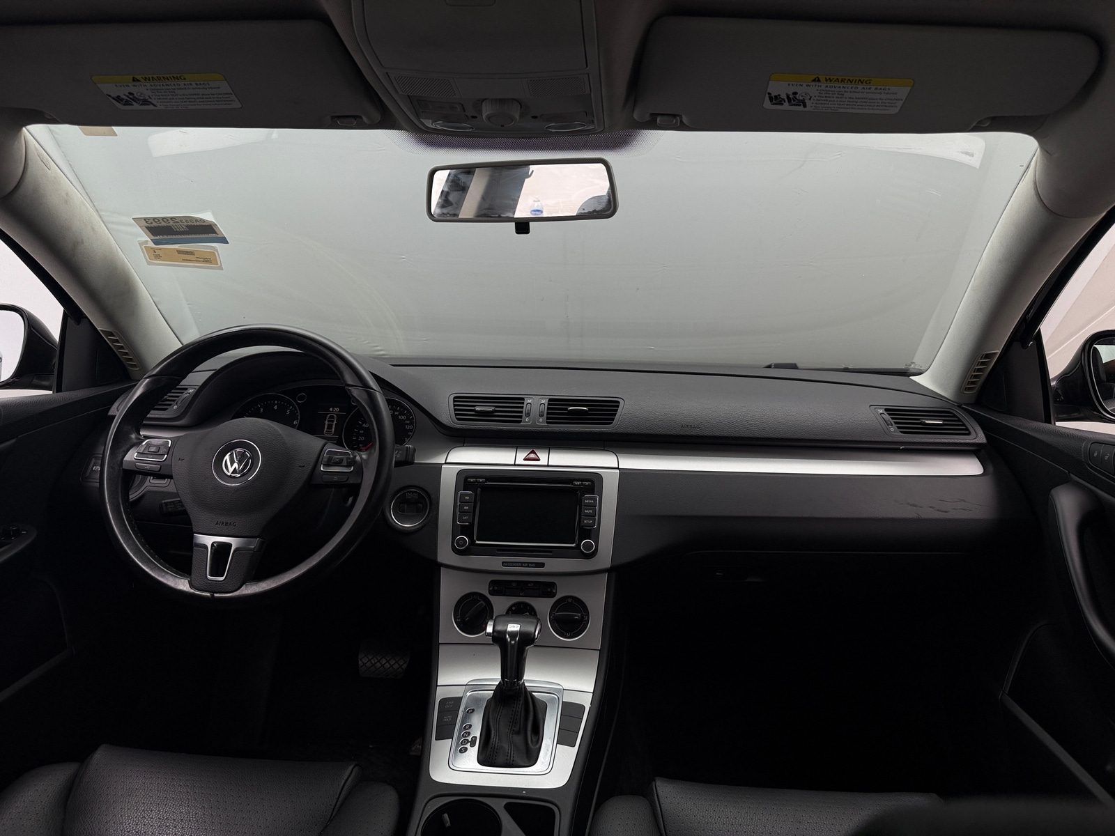Thumbnail: 2010 Volkswagen Passat - 2