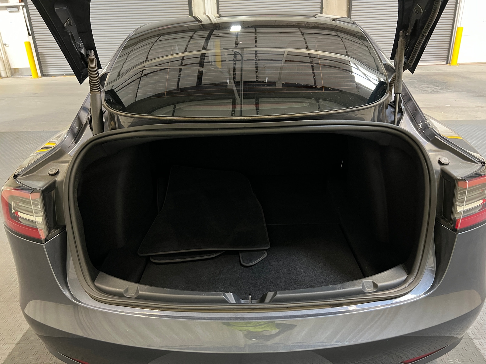 Thumbnail: 2023 Tesla Model 3 - 6