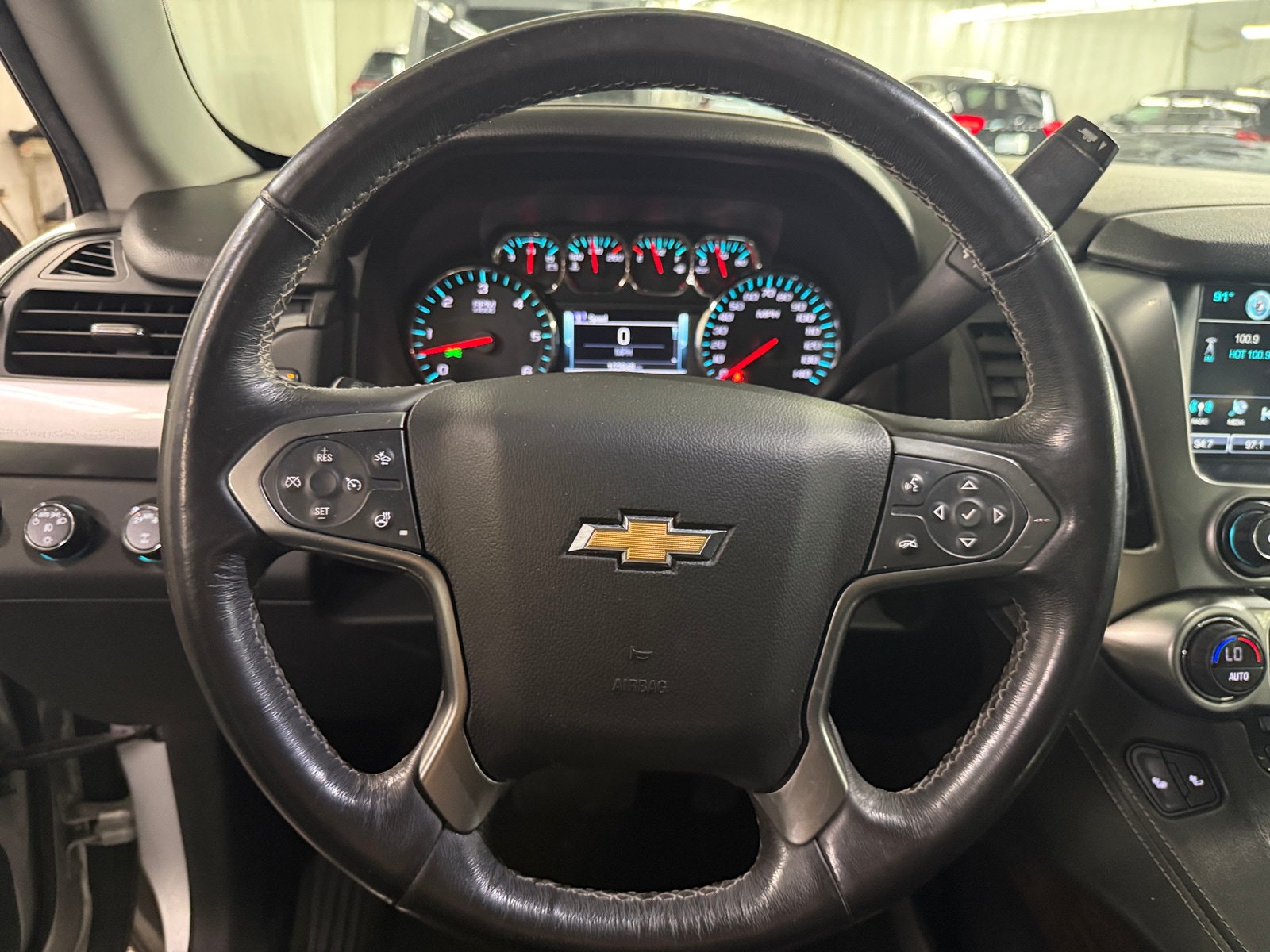 Thumbnail: 2018 Chevrolet Tahoe - 4