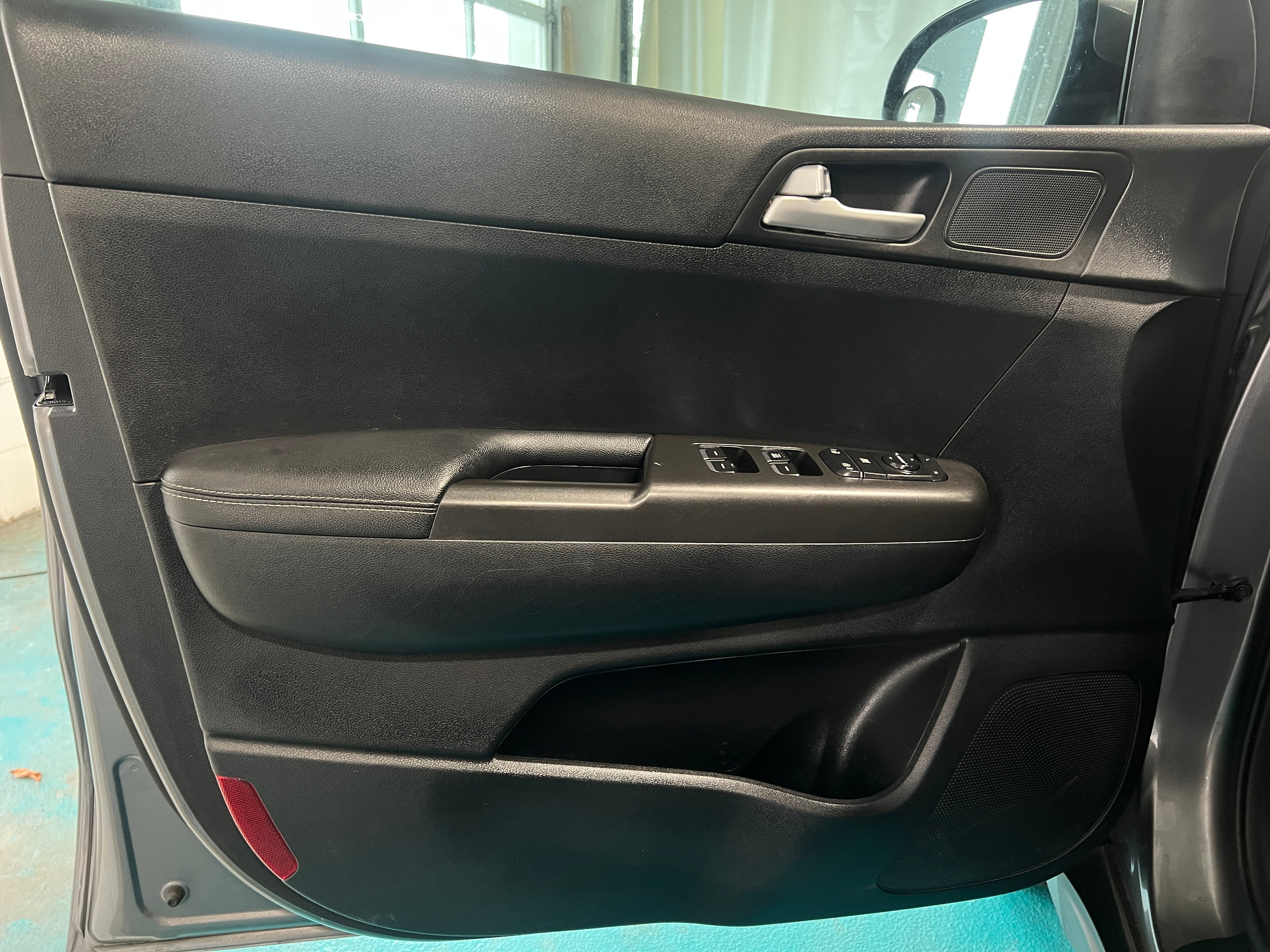 Used 2017 Kia Sportage LX with VIN KNDPMCAC8H7119947 for sale in Pewaukee, WI