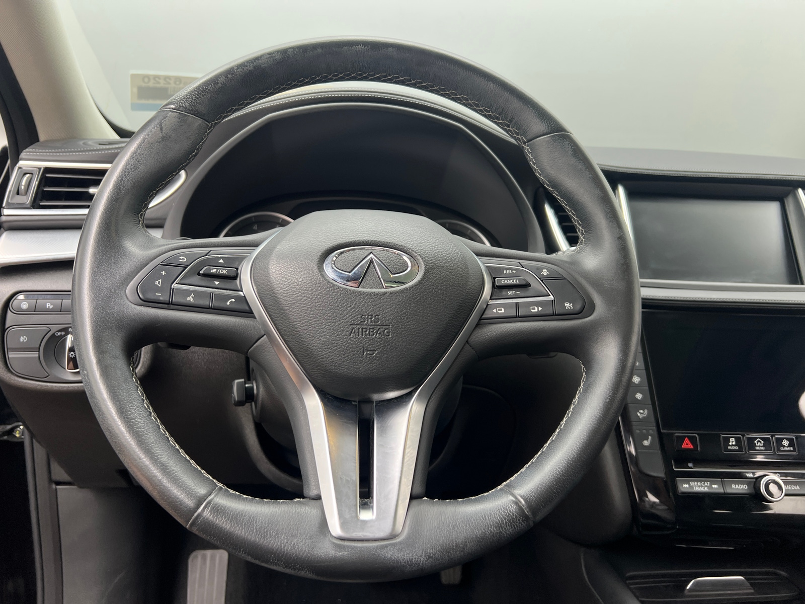 Thumbnail: 2019 INFINITI QX50 - 4