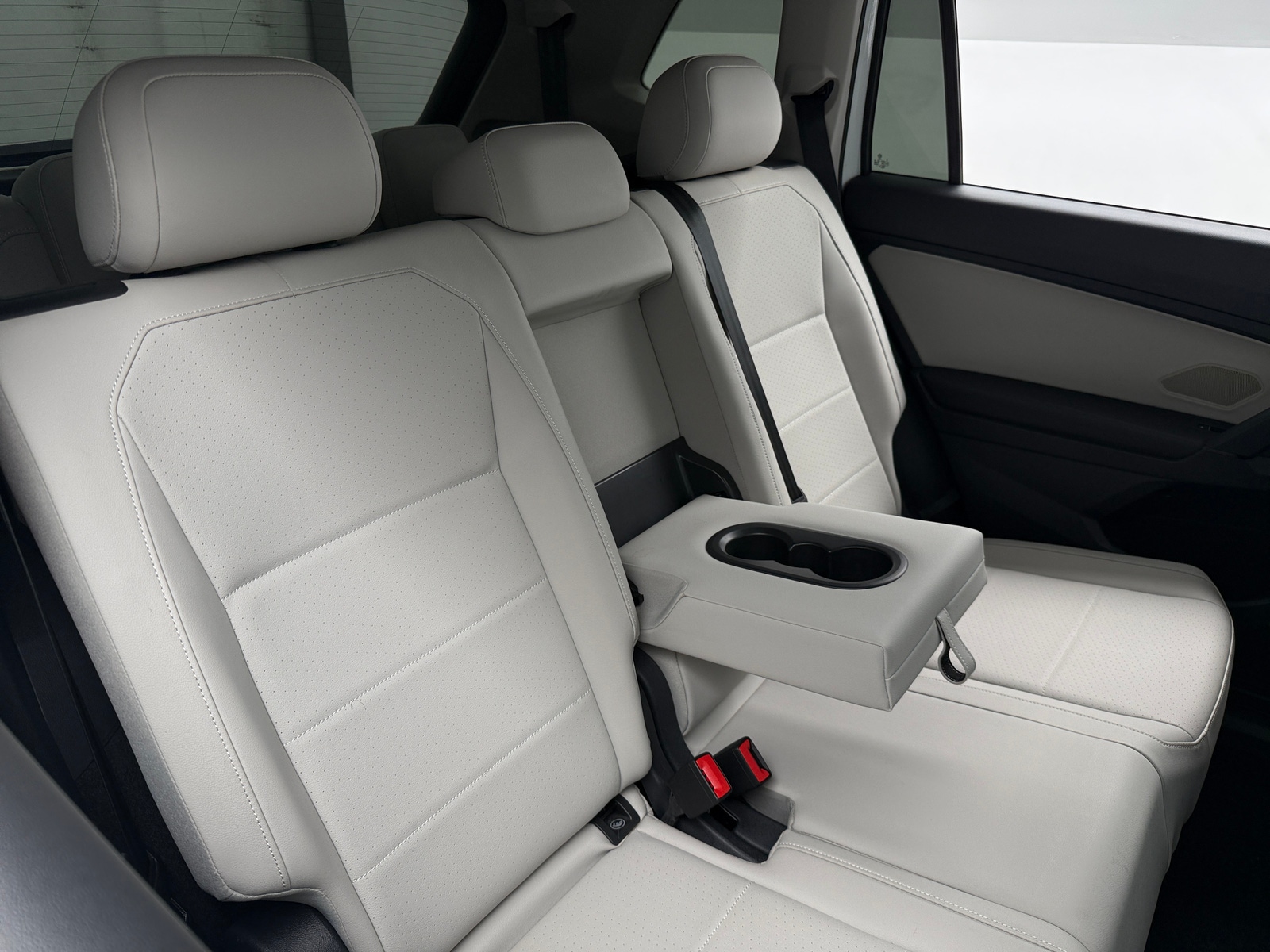 Thumbnail: 2019 Volkswagen Tiguan - 6