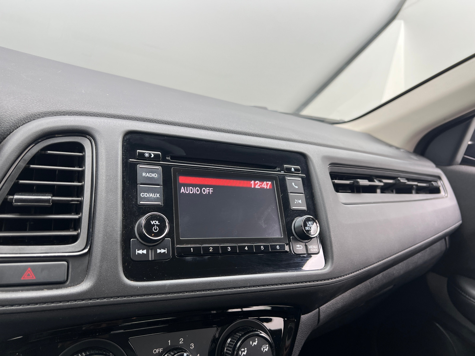 Thumbnail: 2018 Honda HR-V - 4