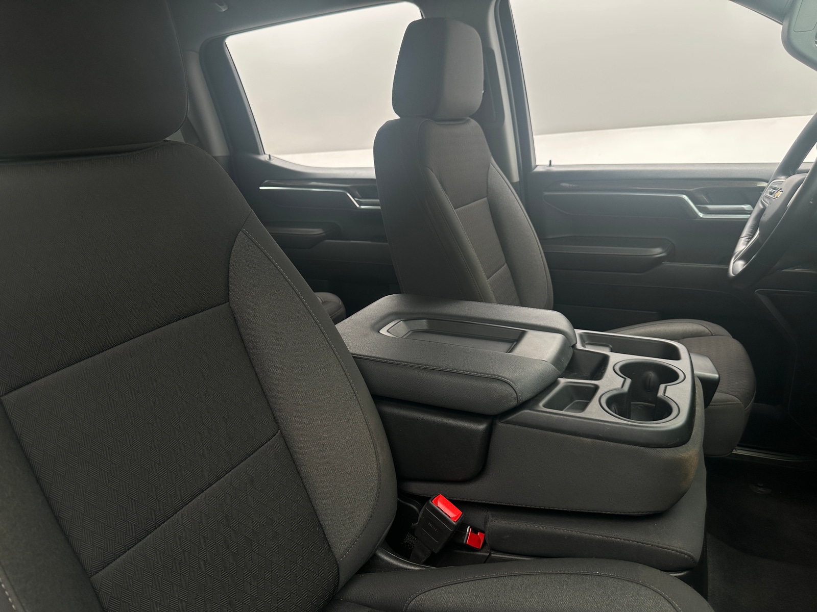 Thumbnail: 2025 Chevrolet Silverado 1500 - 2