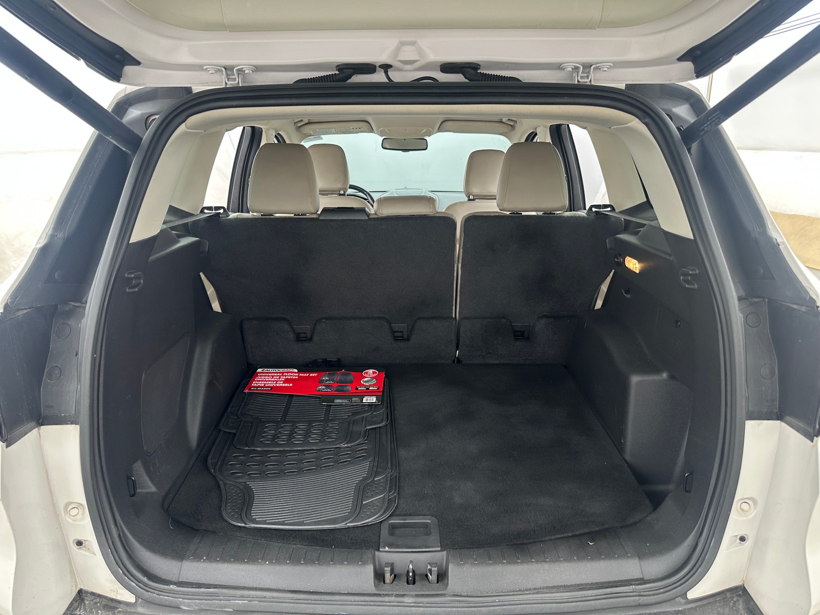 Thumbnail: 2019 Ford Escape - 6
