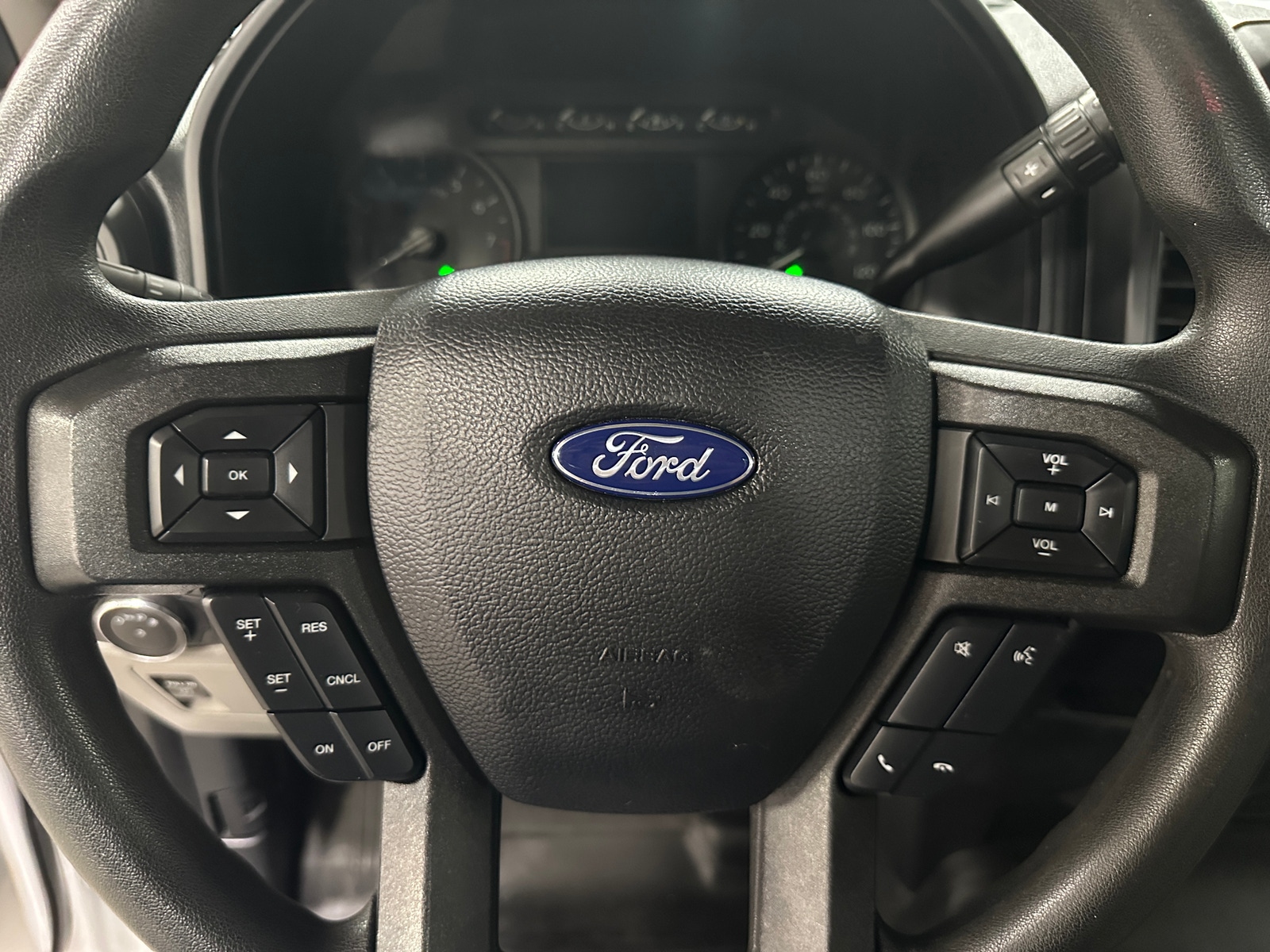 Thumbnail: 2020 Ford Econoline - 5