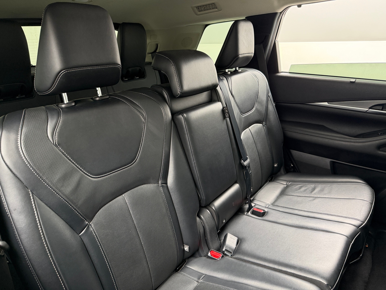 Thumbnail: 2023 INFINITI QX60 - 5