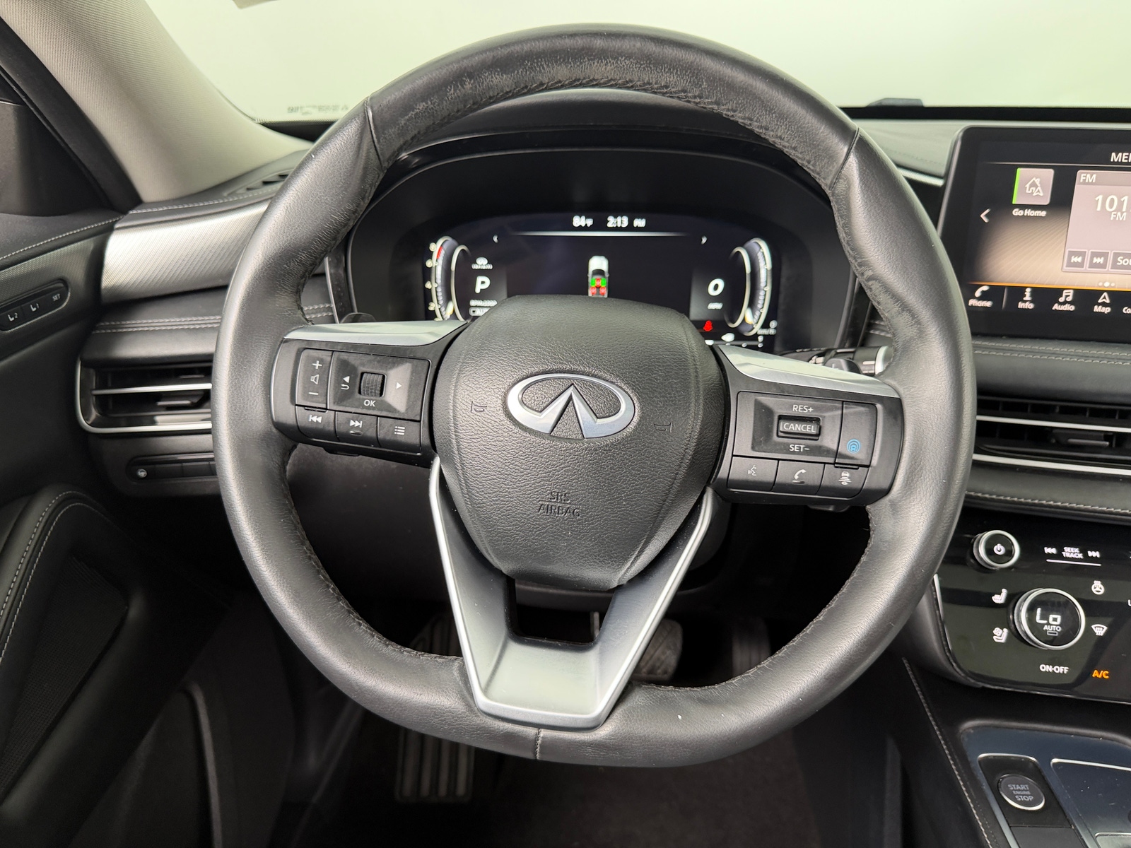 Thumbnail: 2023 INFINITI QX60 - 4