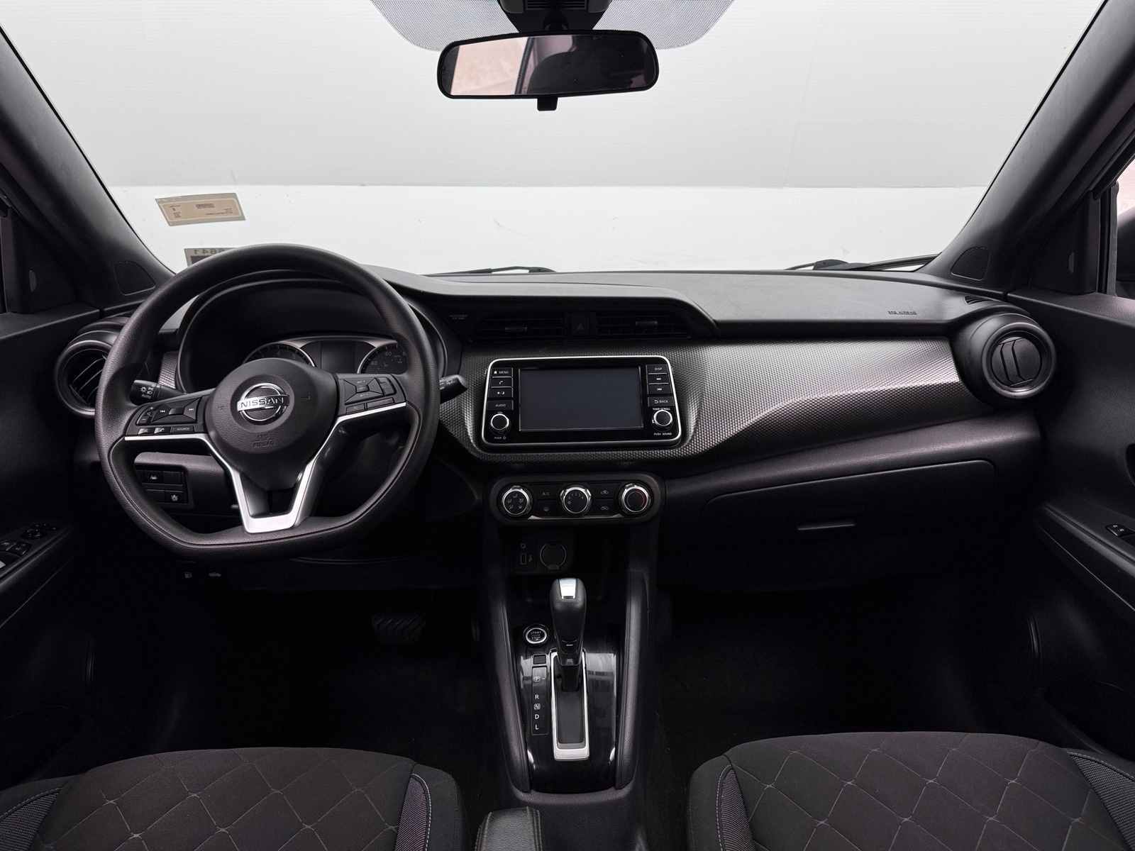 Thumbnail: 2020 Nissan Kicks - 3
