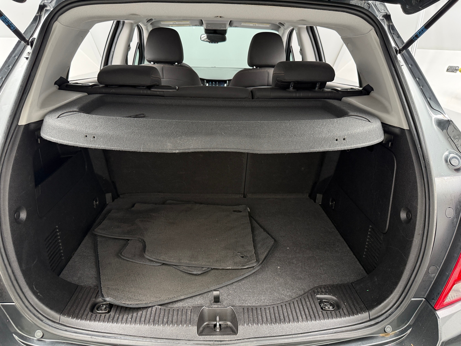Thumbnail: 2017 Chevrolet Trax - 7