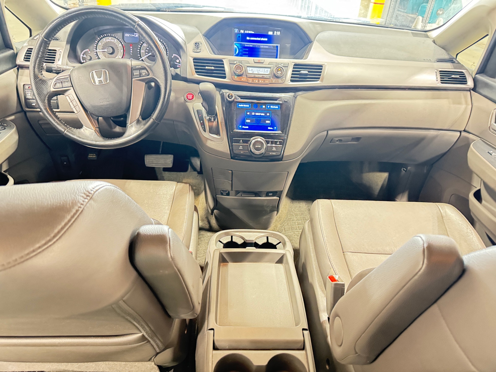 Thumbnail: 2017 Honda Odyssey - 2