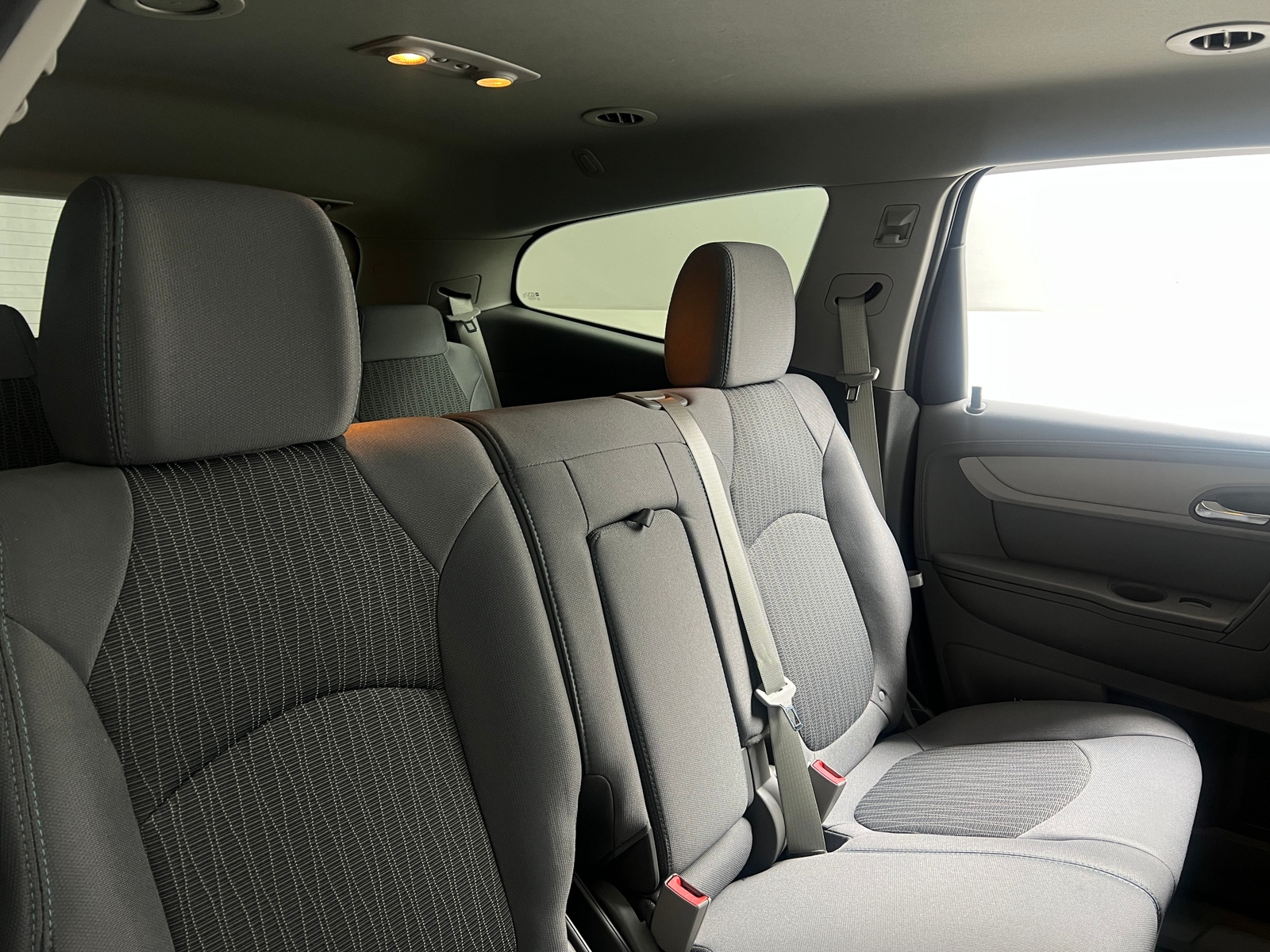 Thumbnail: 2017 Chevrolet Traverse - 6
