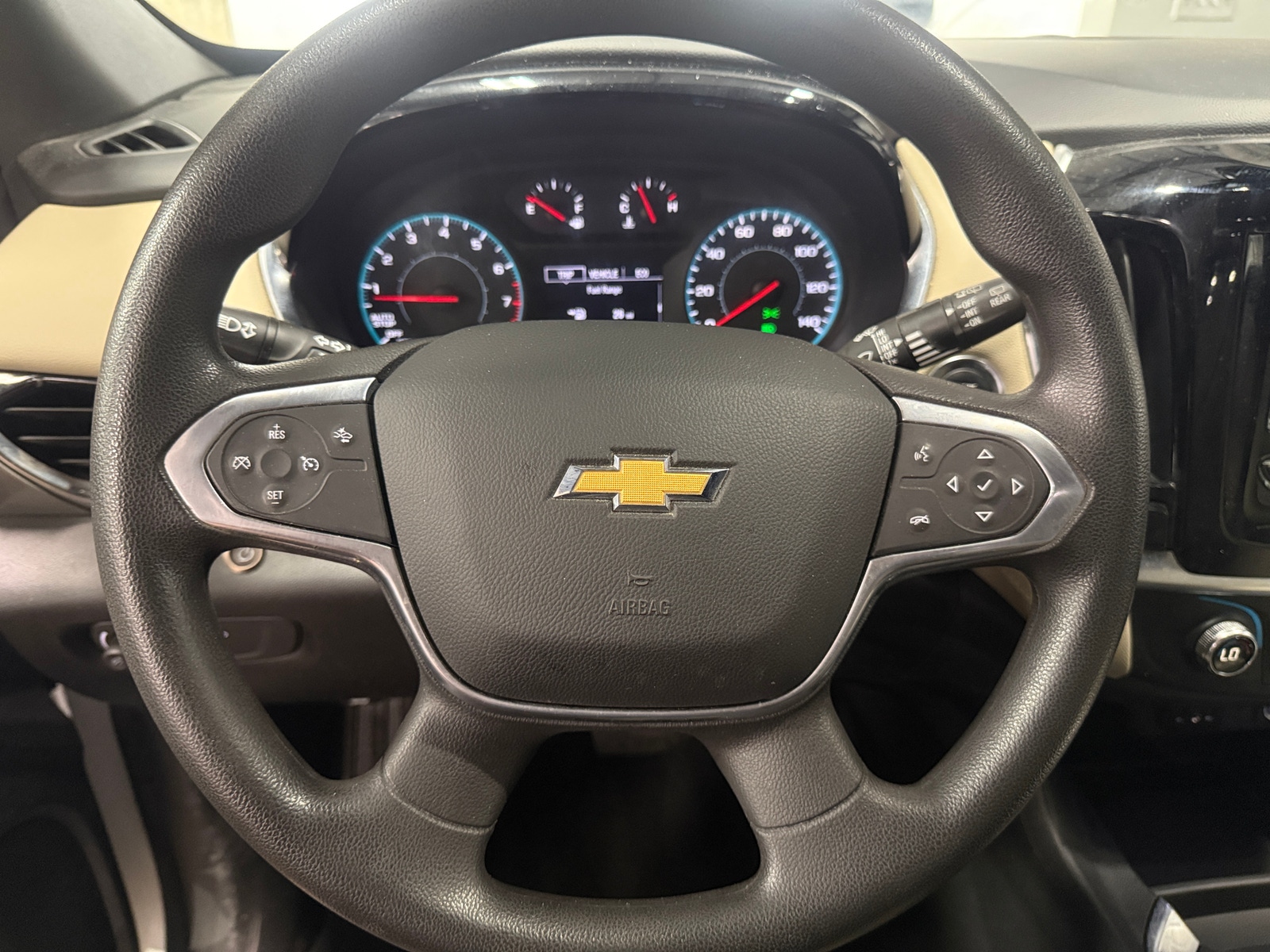 Thumbnail: 2022 Chevrolet Traverse - 5