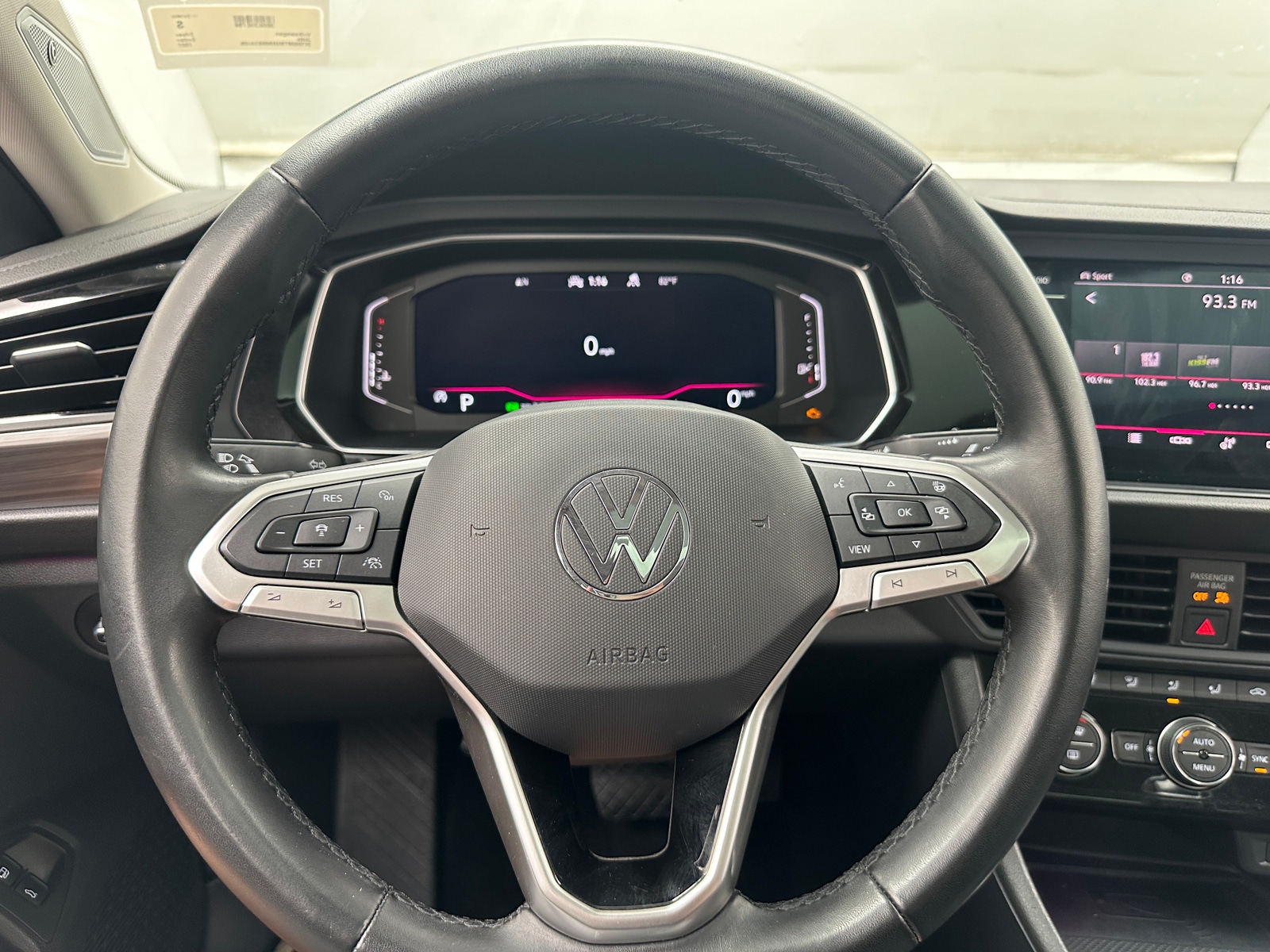 Thumbnail: 2022 Volkswagen Jetta - 4