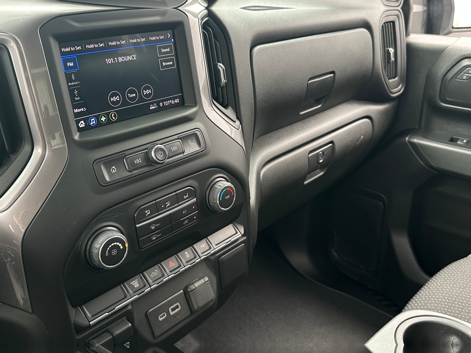 Thumbnail: 2022 Chevrolet Silverado 2500 - 4