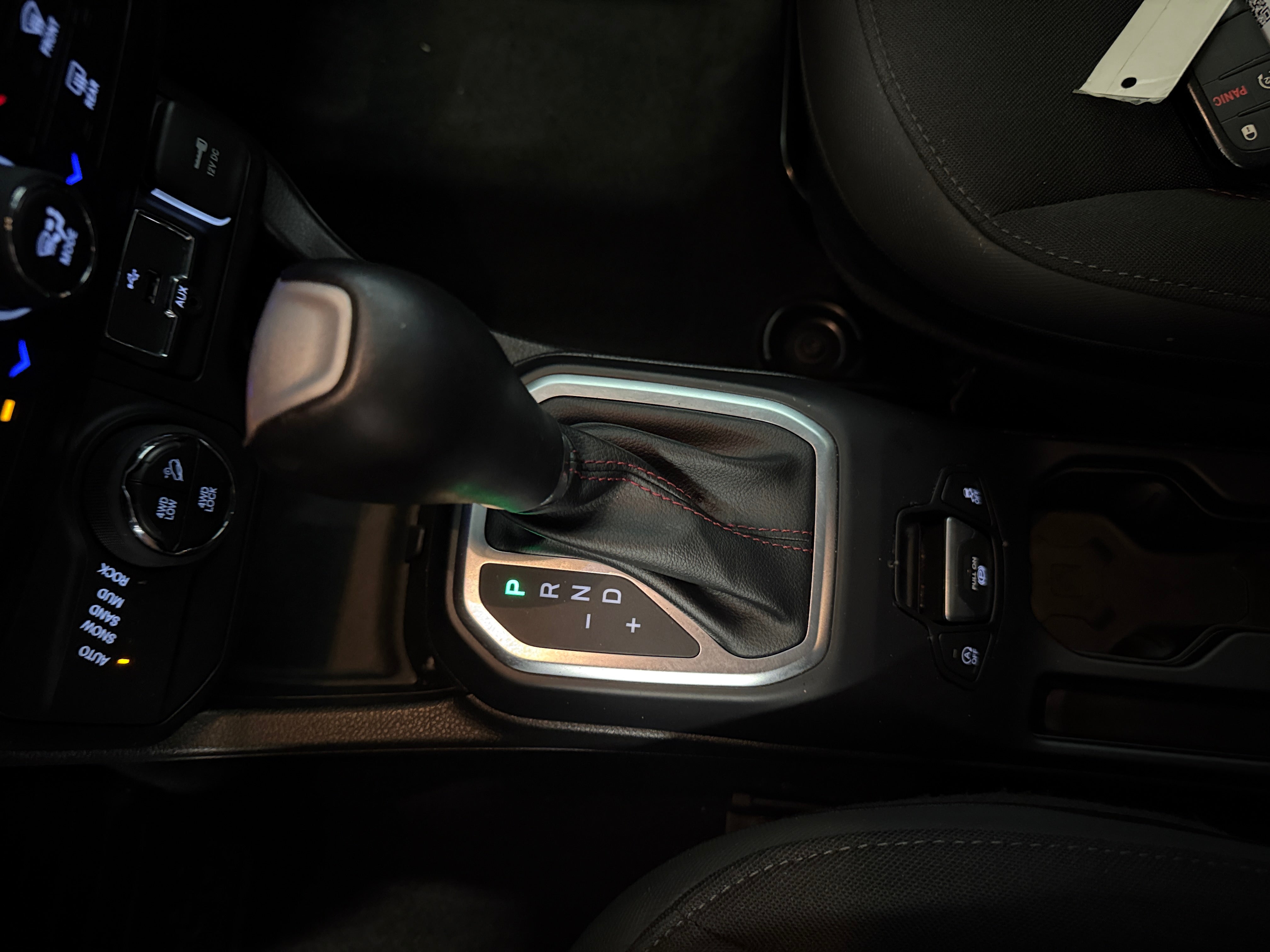 2023 Jeep Renegade Trailhawk - Photo 6