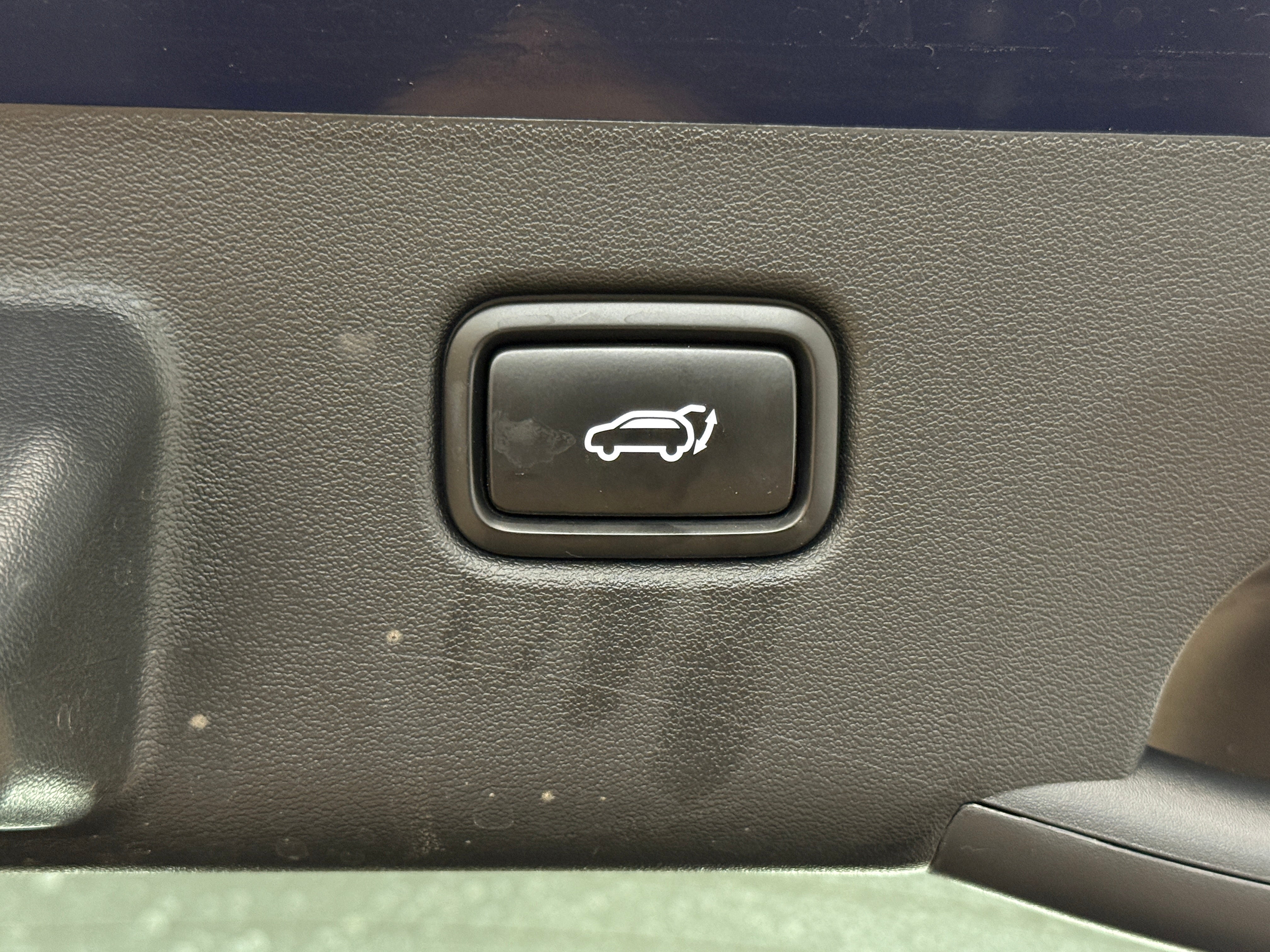 Used 2024 Kia EV6 GT-Line with VIN KNDC44LA1R5201113 for sale in Oak Creek, WI