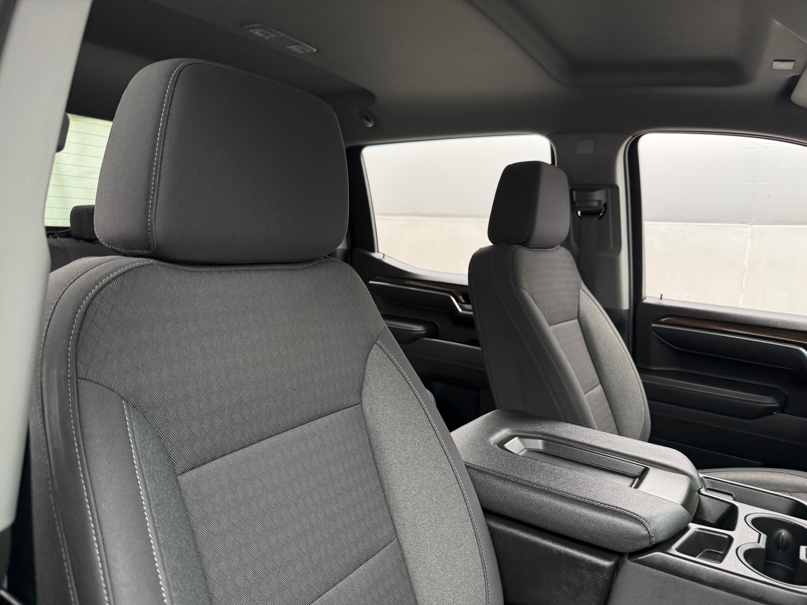 Thumbnail: 2026 Chevrolet Silverado 1500 - 2