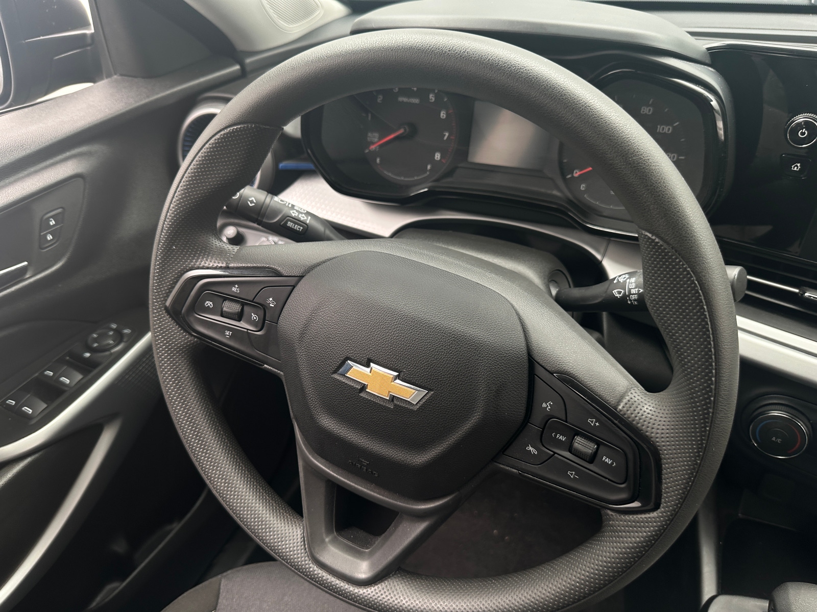 Thumbnail: 2026 Chevrolet Trax - 5