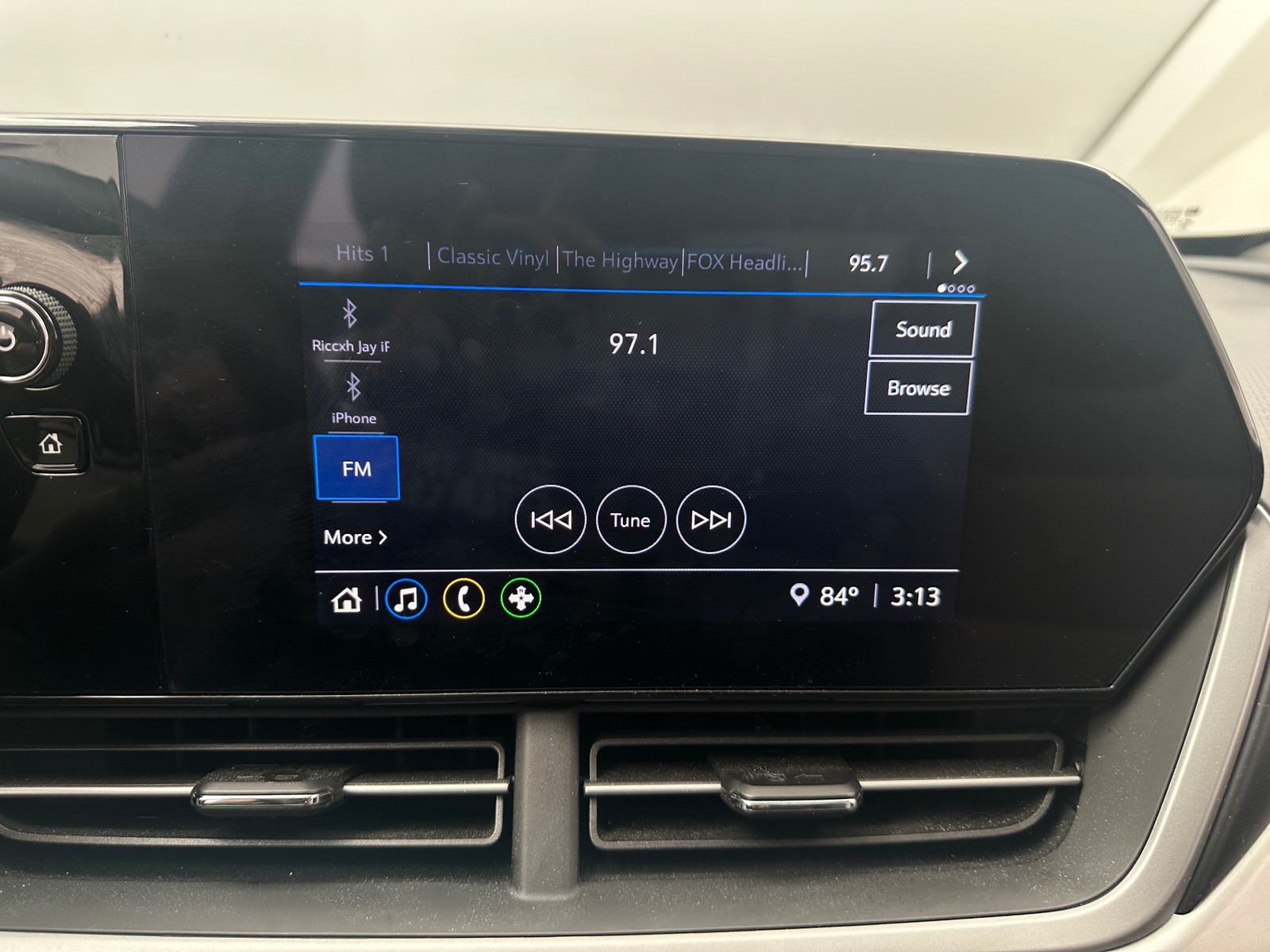 Thumbnail: 2026 Chevrolet Trax - 4