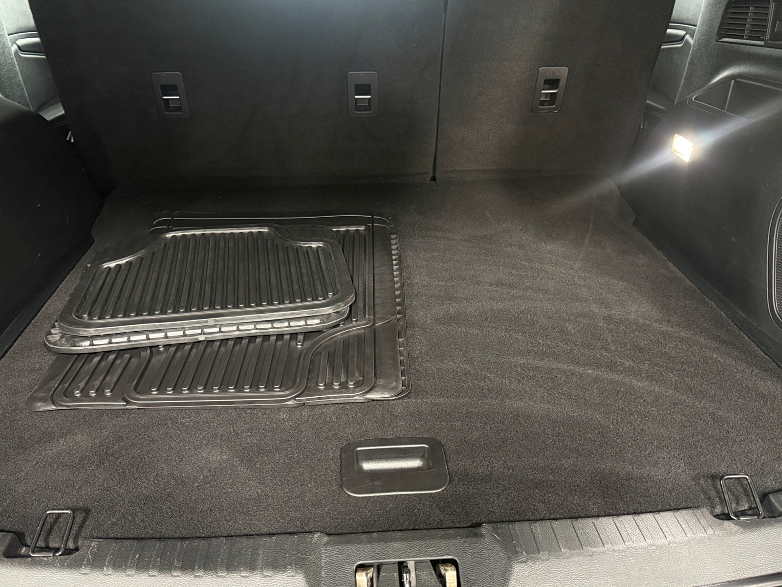 Thumbnail: 2019 Ford Edge - 6