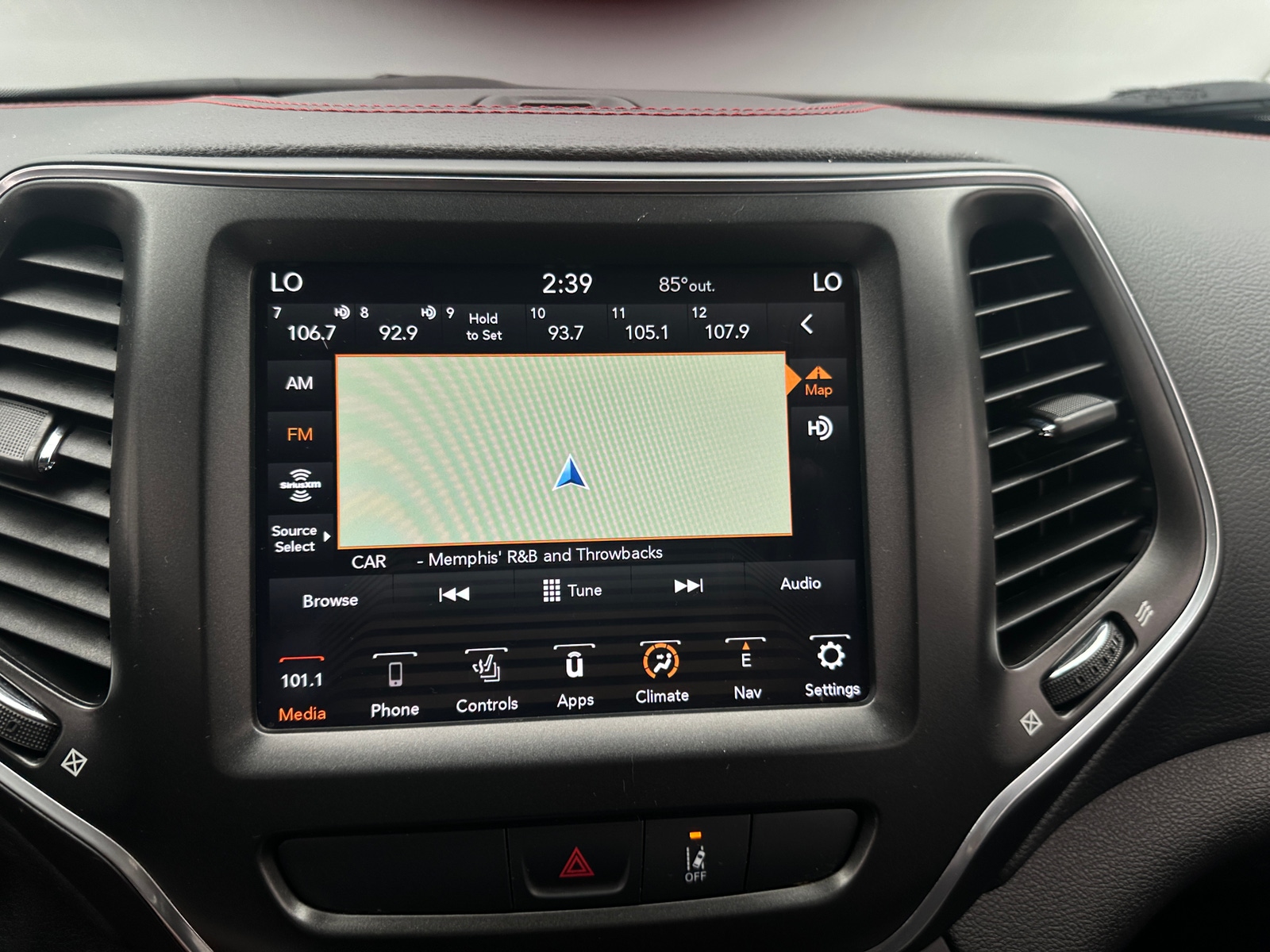 Thumbnail: 2022 Jeep Cherokee - 4