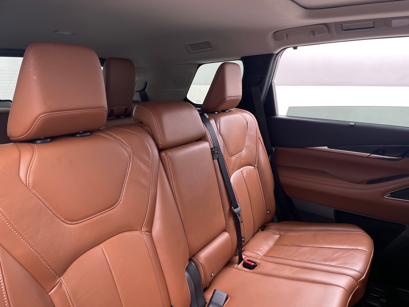 Thumbnail: 2023 INFINITI QX60 - 5
