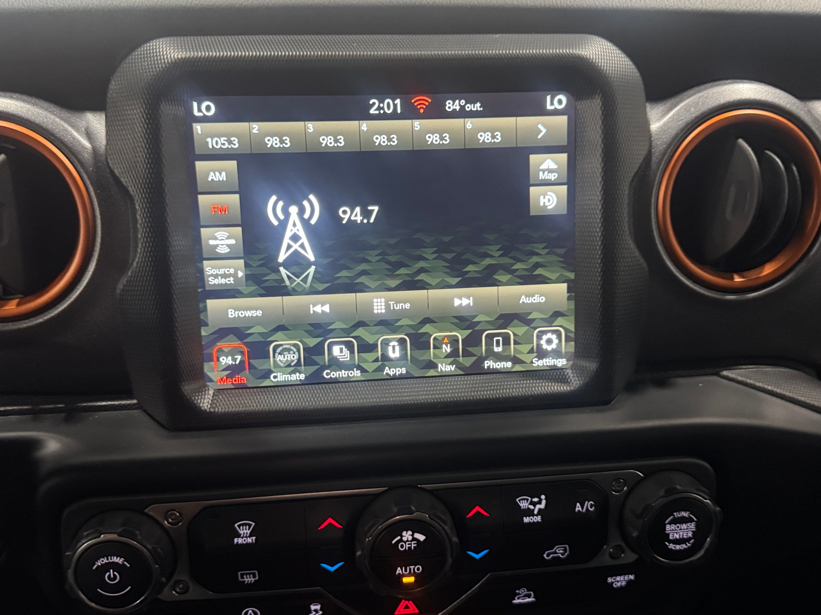 Thumbnail: 2022 Jeep Gladiator - 3