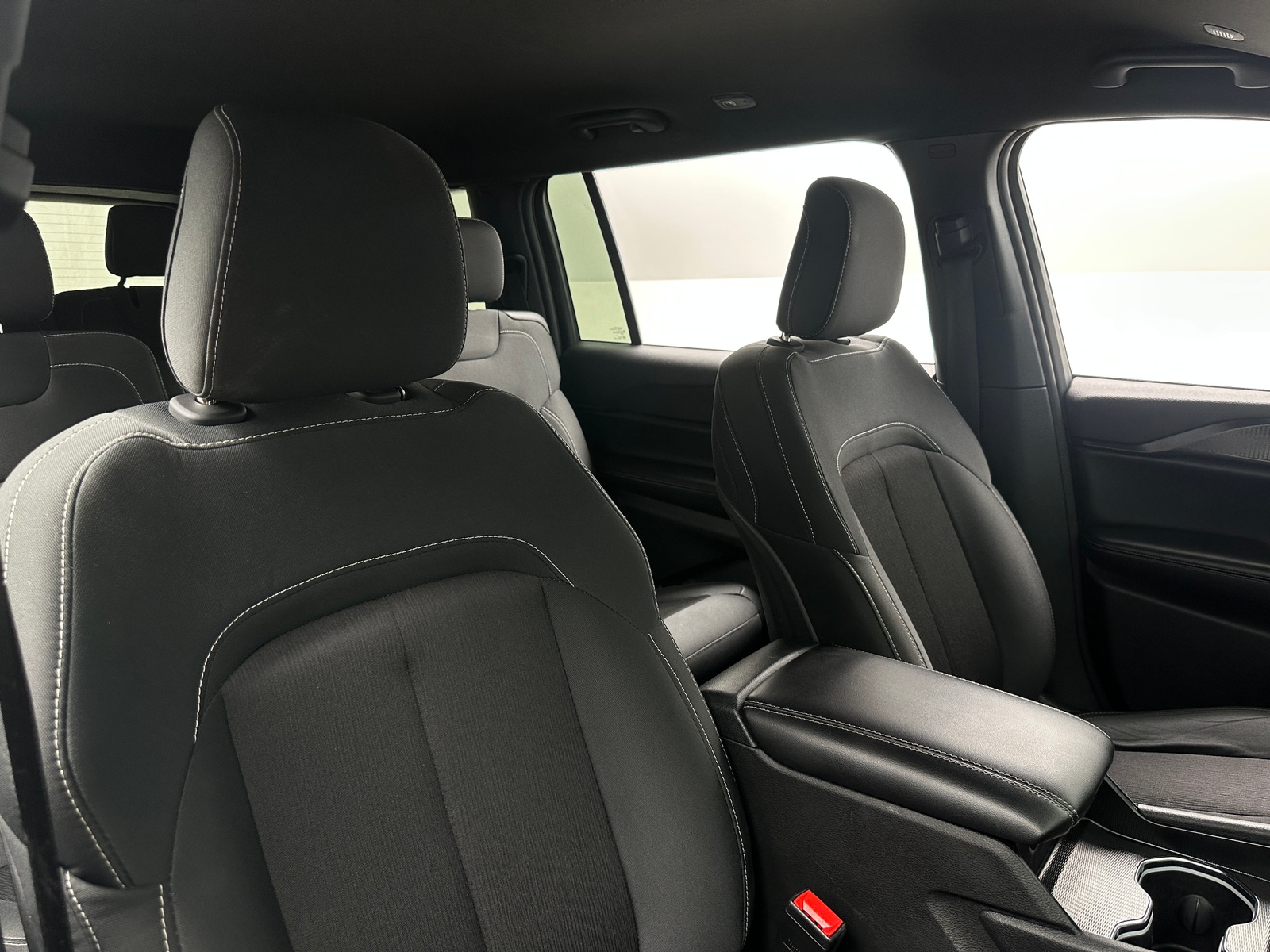 Thumbnail: 2024 Jeep Grand Cherokee L - 2
