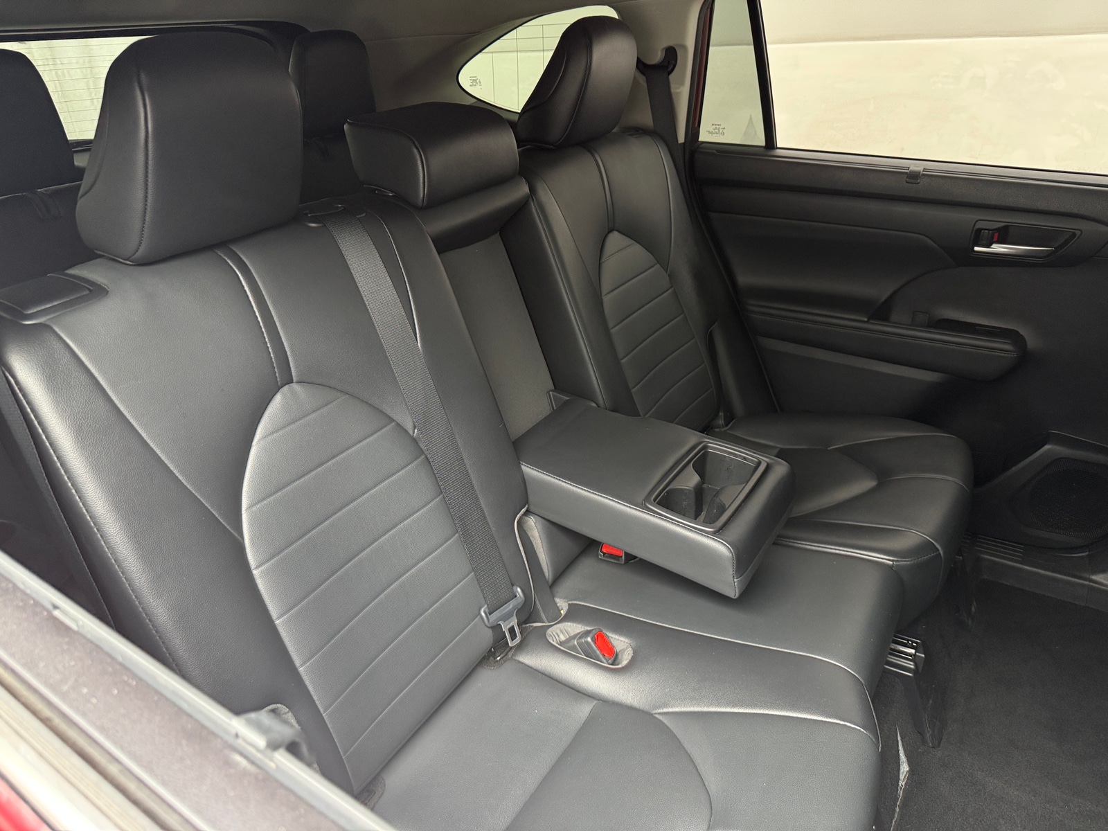 Thumbnail: 2021 Toyota Highlander - 5