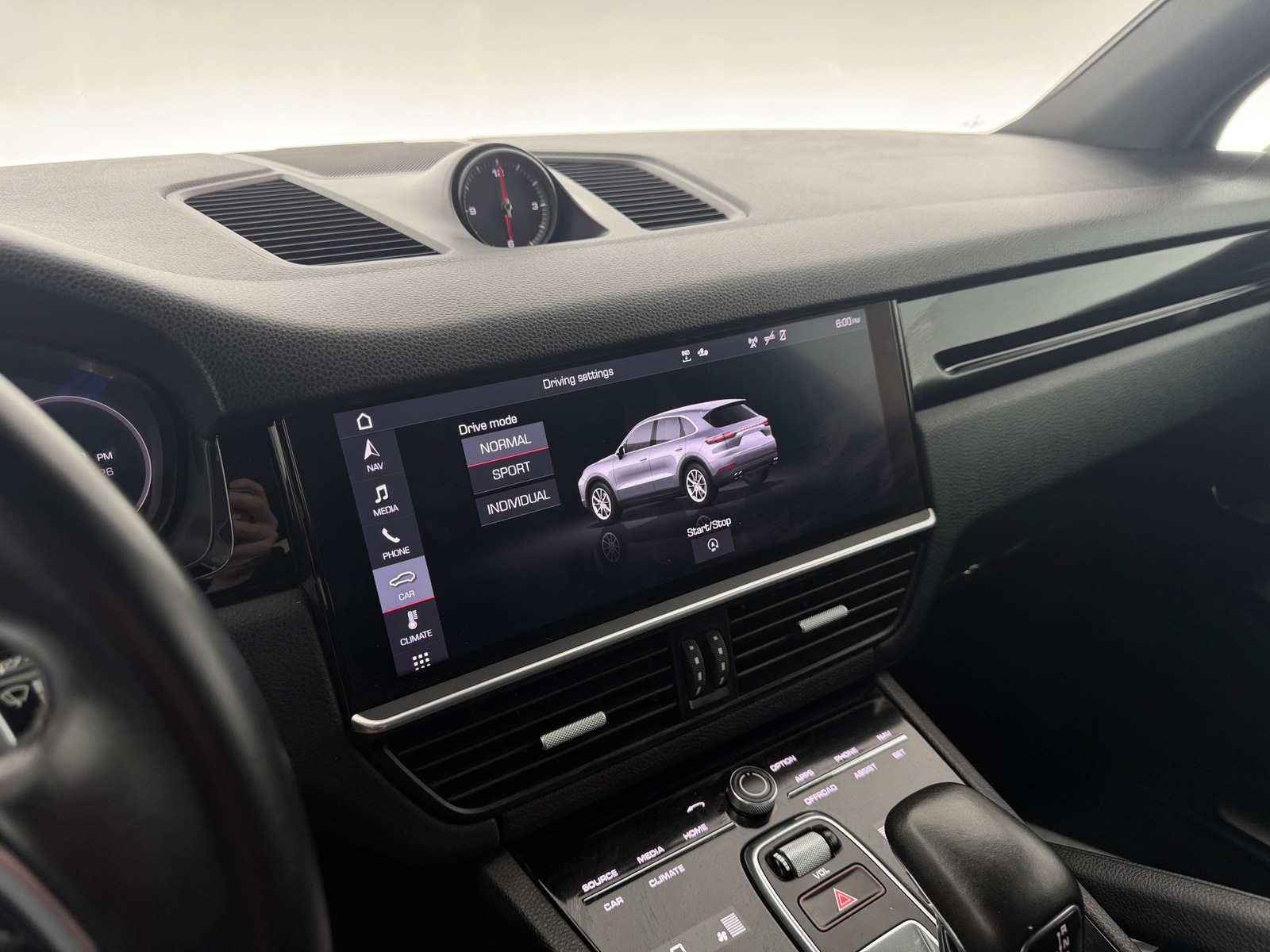 Thumbnail: 2020 Porsche Cayenne - 3
