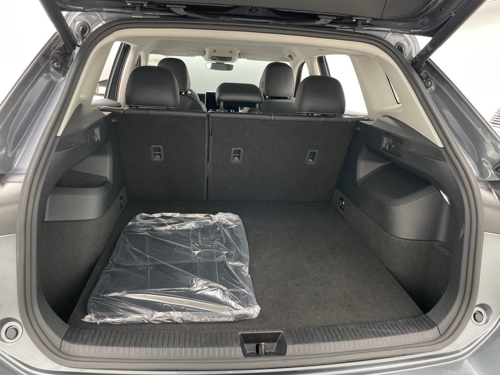 Thumbnail: 2026 Volkswagen Tiguan - 6