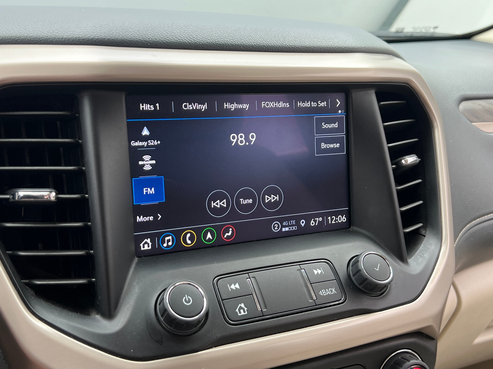 Thumbnail: 2023 GMC Acadia - 3