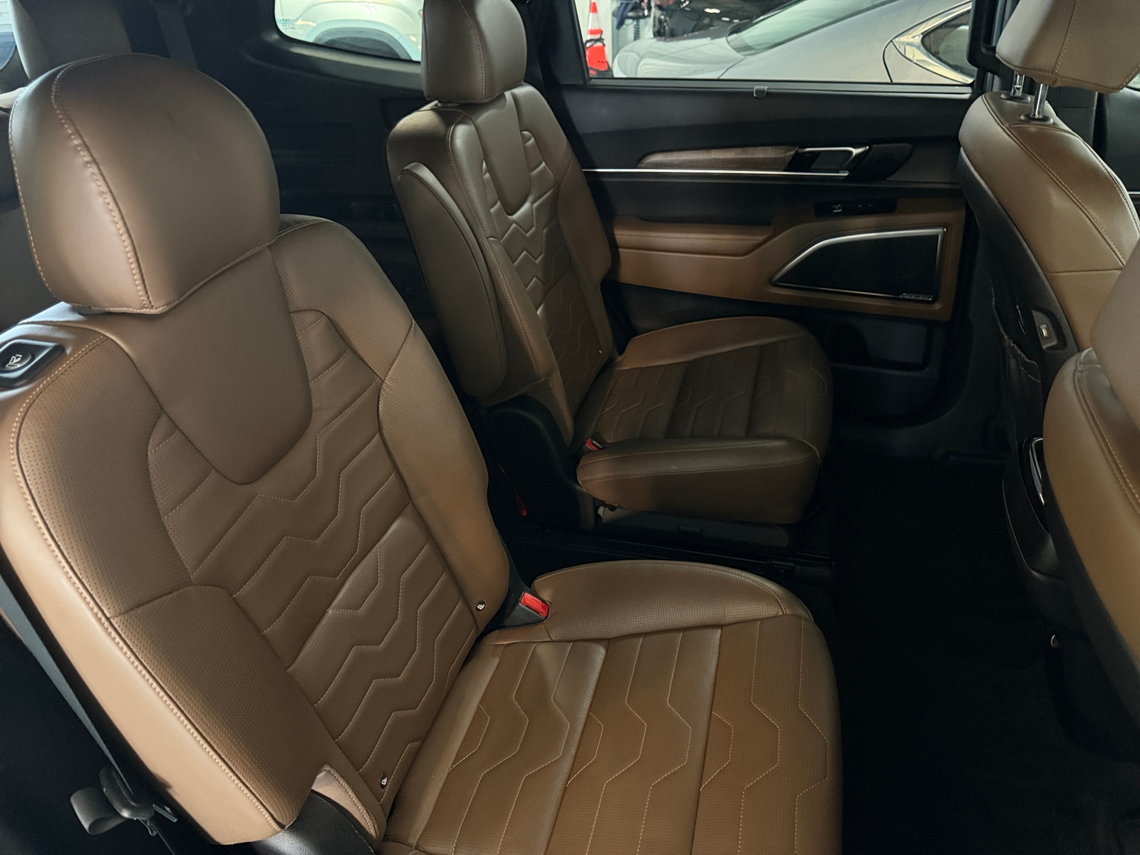 Thumbnail: 2022 Kia Telluride - 5