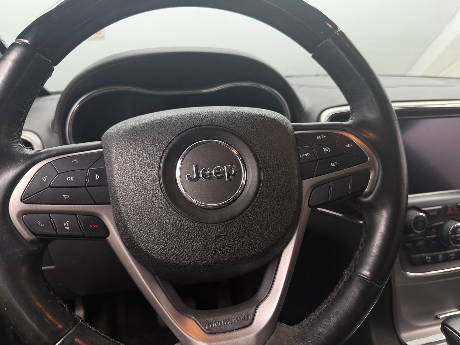 Thumbnail: 2018 Jeep Grand Cherokee - 4