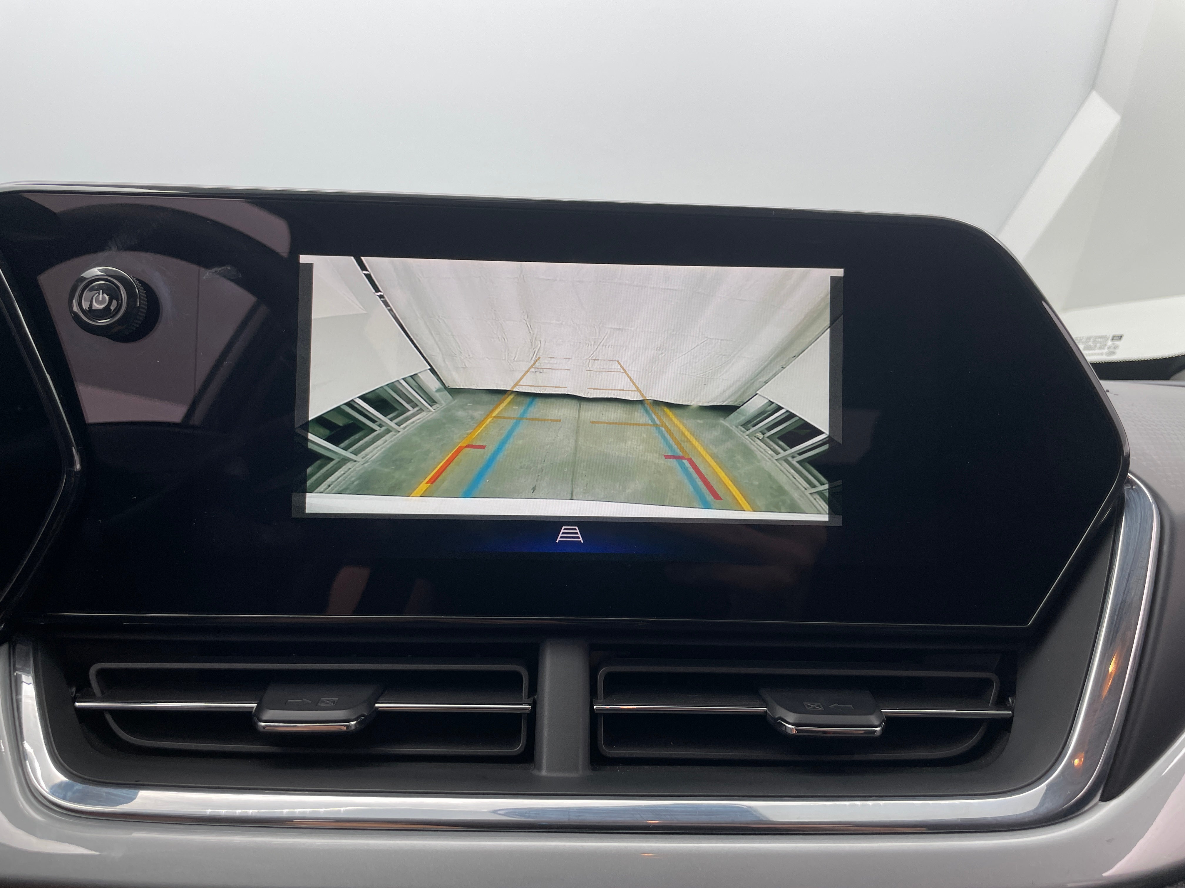 2025 Chevrolet Trax LT - Photo 12