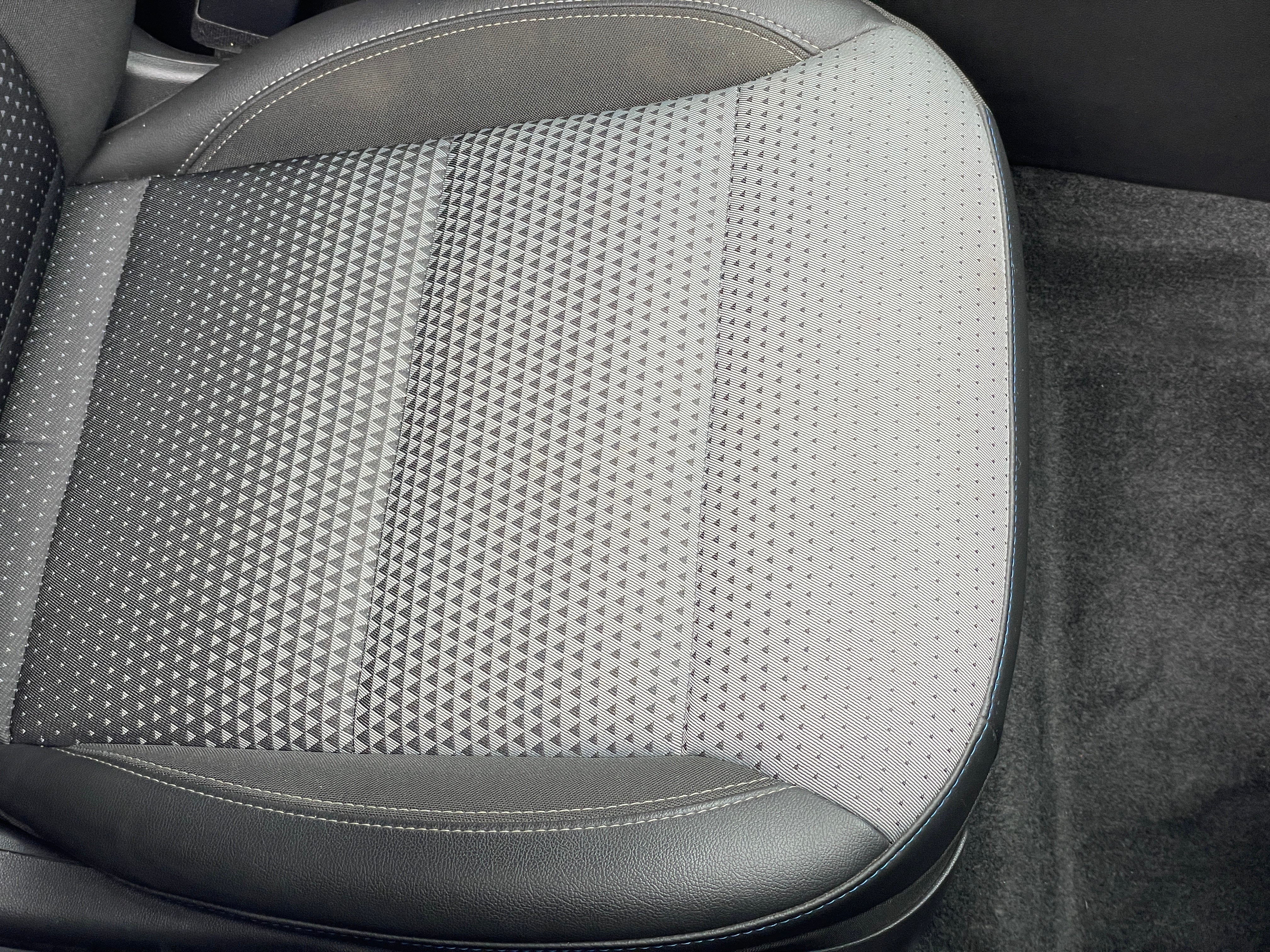 2025 Chevrolet Trax LT - Photo 15