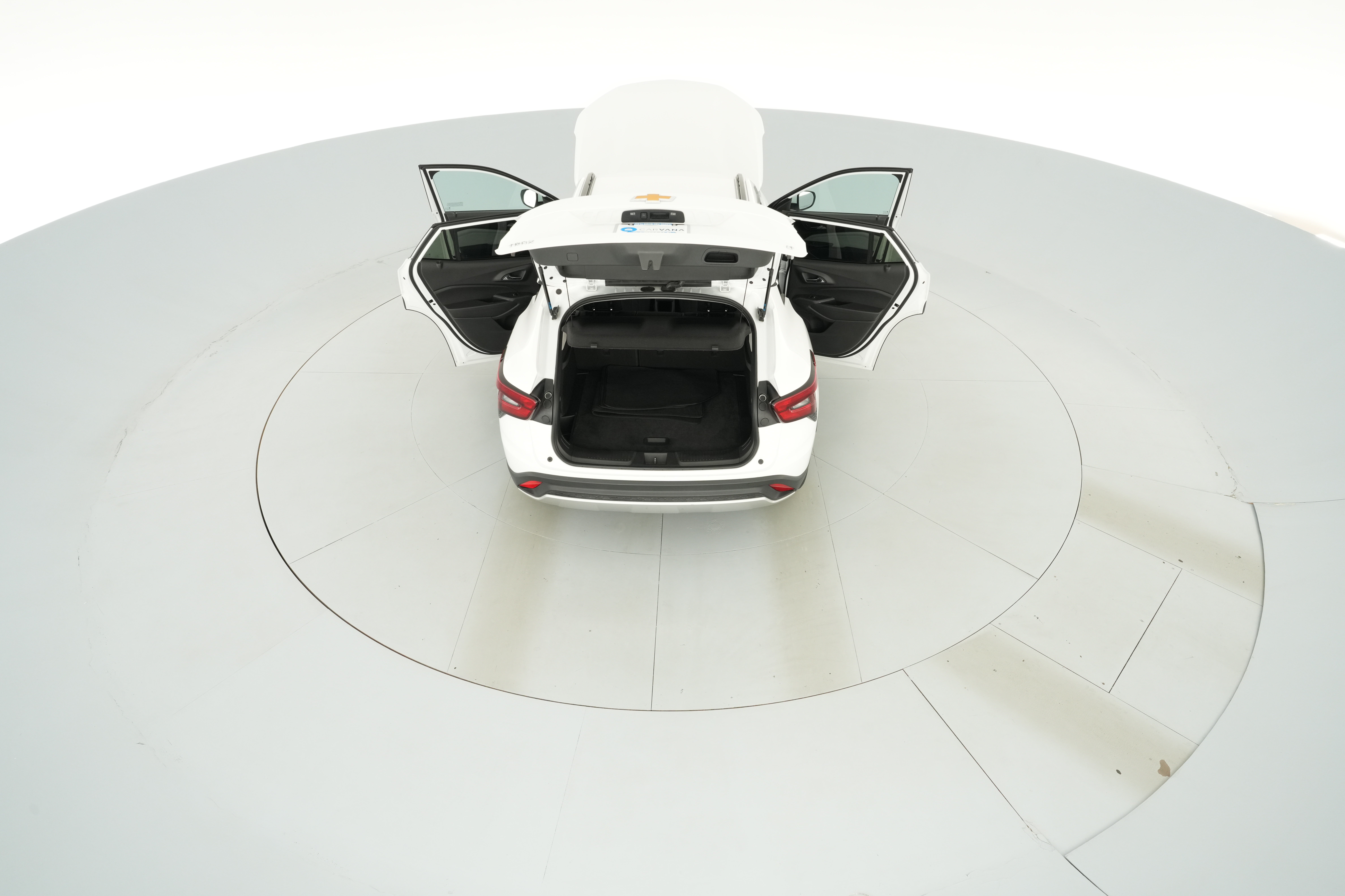 2025 Chevrolet Trax LT - Photo 45