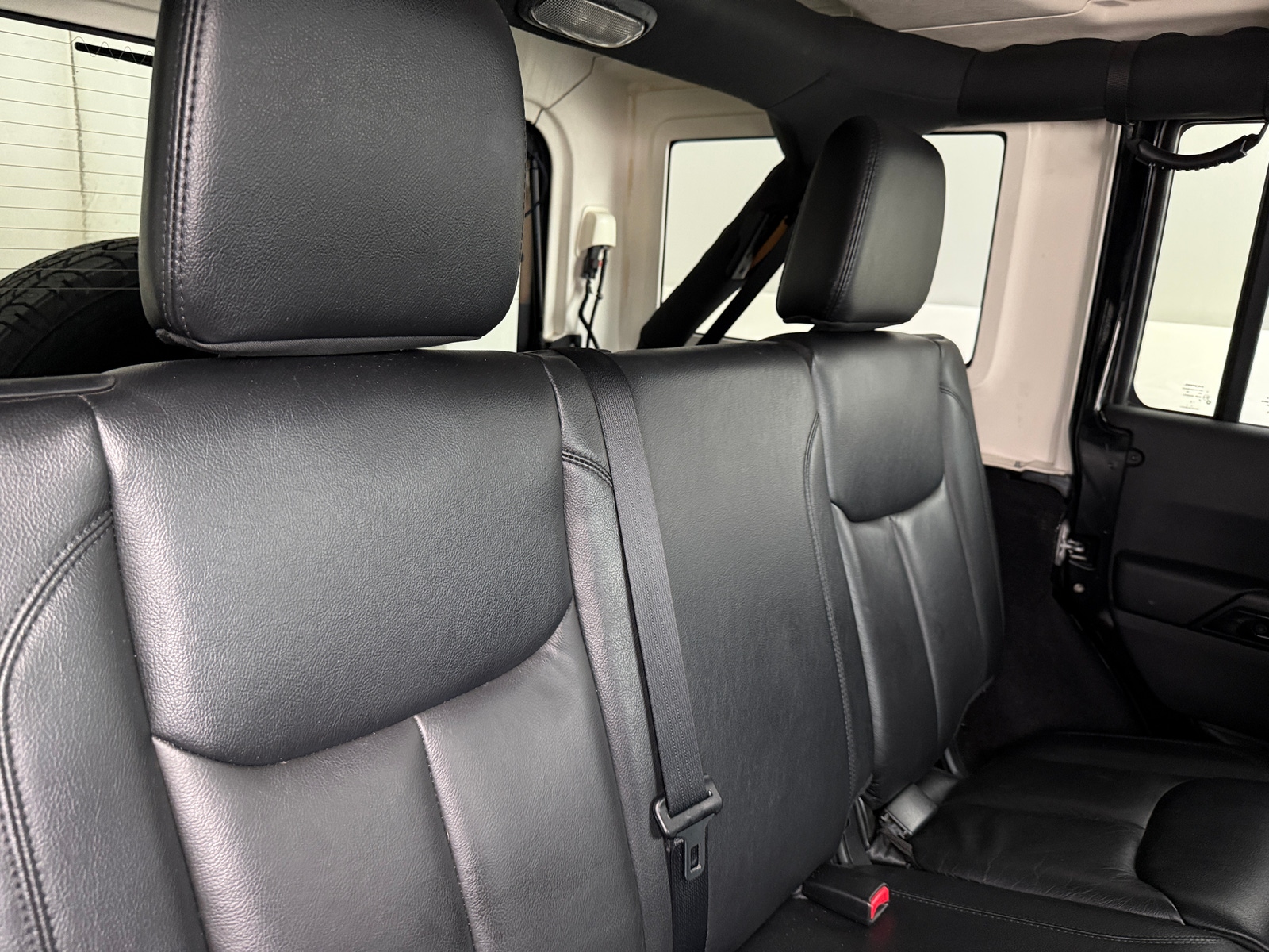 Thumbnail: 2014 Jeep Wrangler - 5