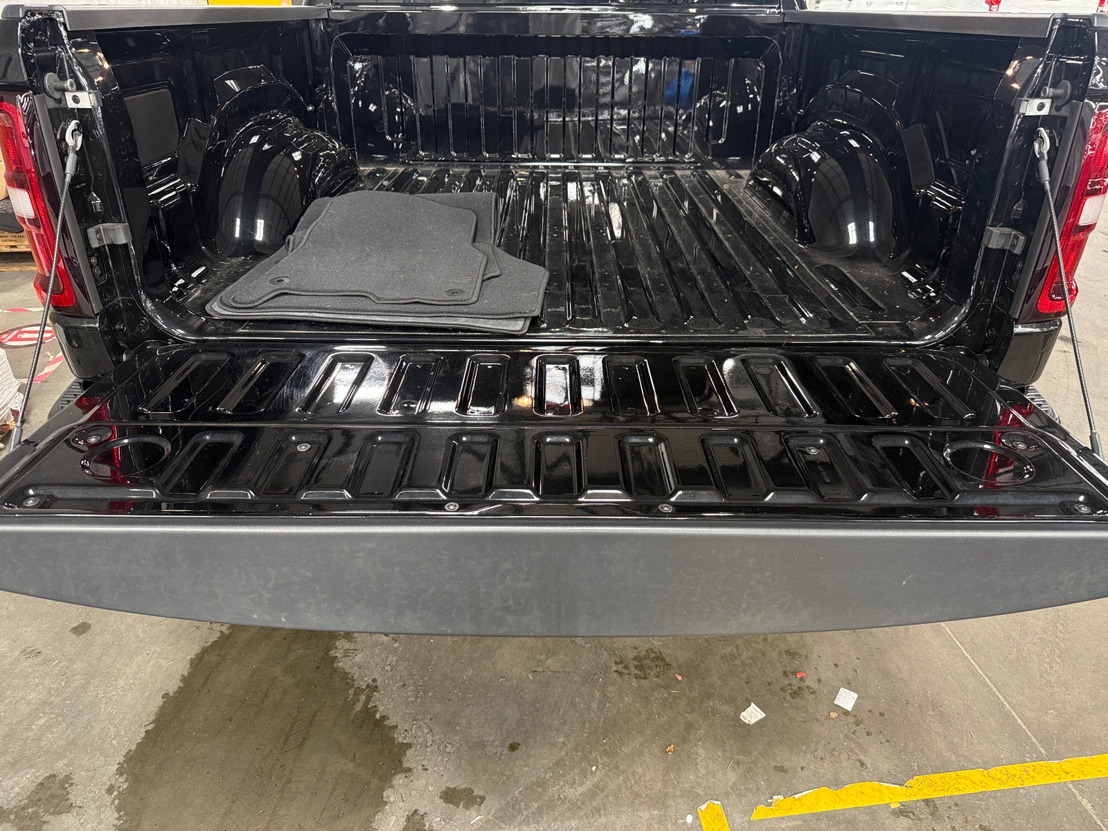 Thumbnail: 2025 RAM 1500 - 7