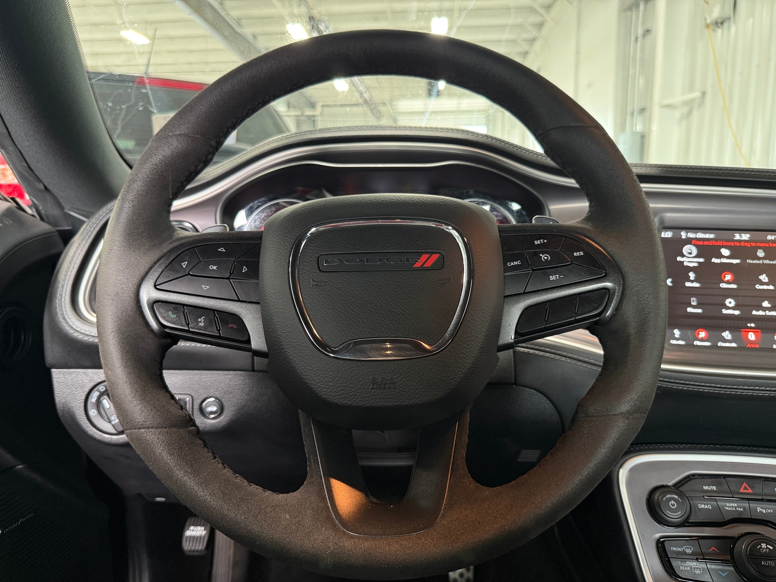 Thumbnail: 2022 Dodge Challenger - 4