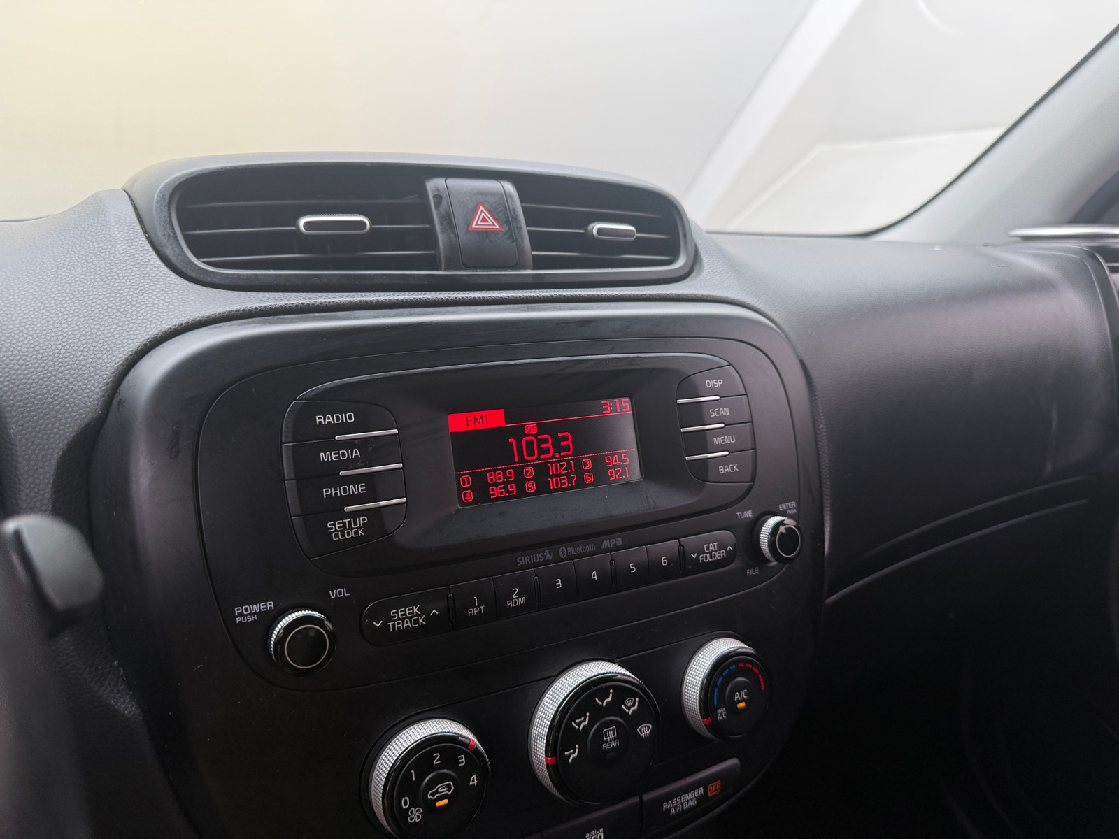 Thumbnail: 2015 Kia Soul - 4