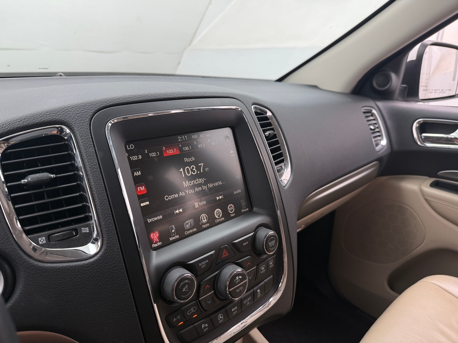 Thumbnail: 2017 Dodge Durango - 3
