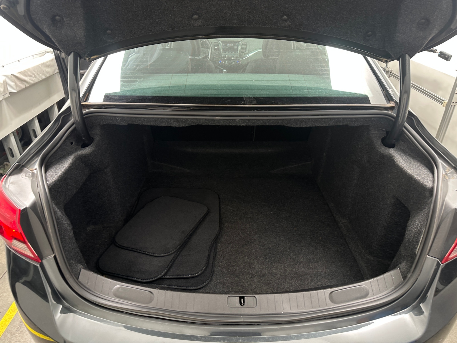 Thumbnail: 2014 Chevrolet Impala - 6