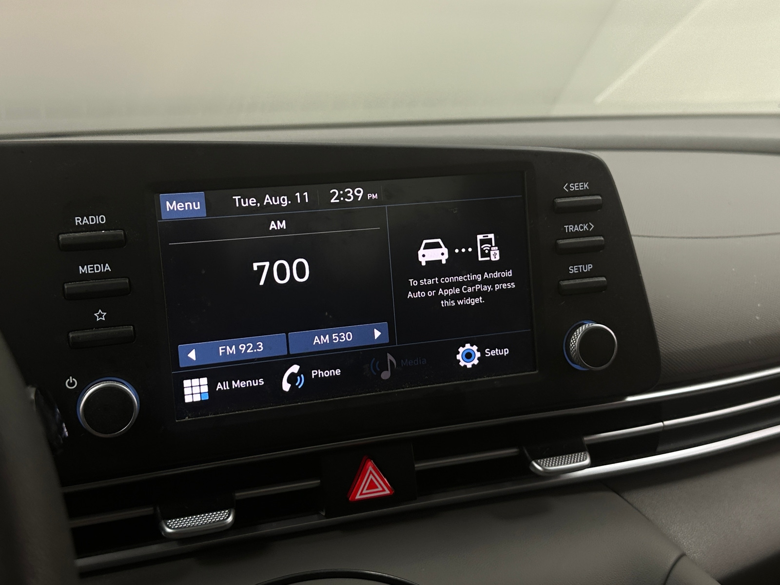 Thumbnail: 2023 Hyundai Elantra - 4